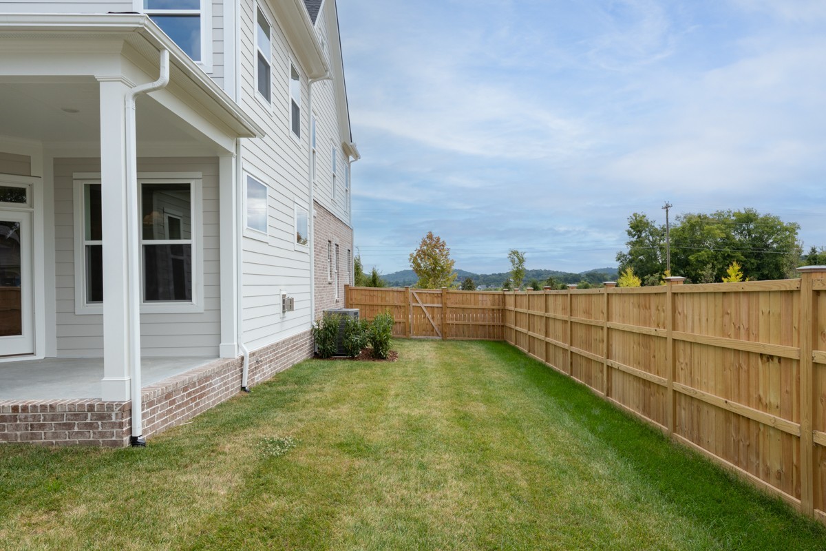 232 Equine Street Property Photo 41