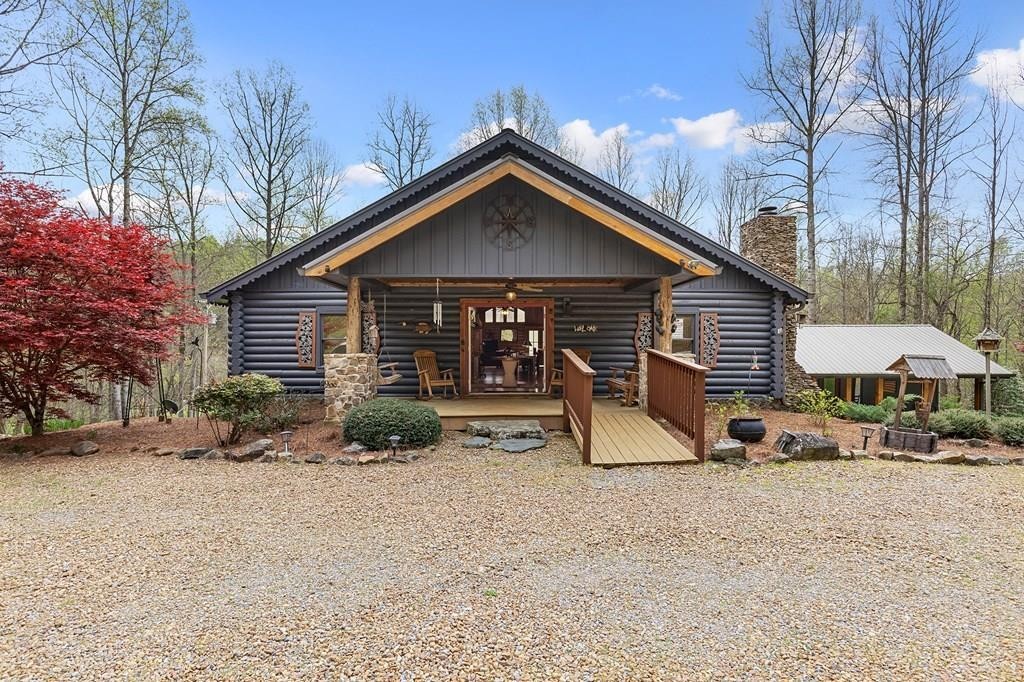 898 Childers Creek Road Property Photo 1