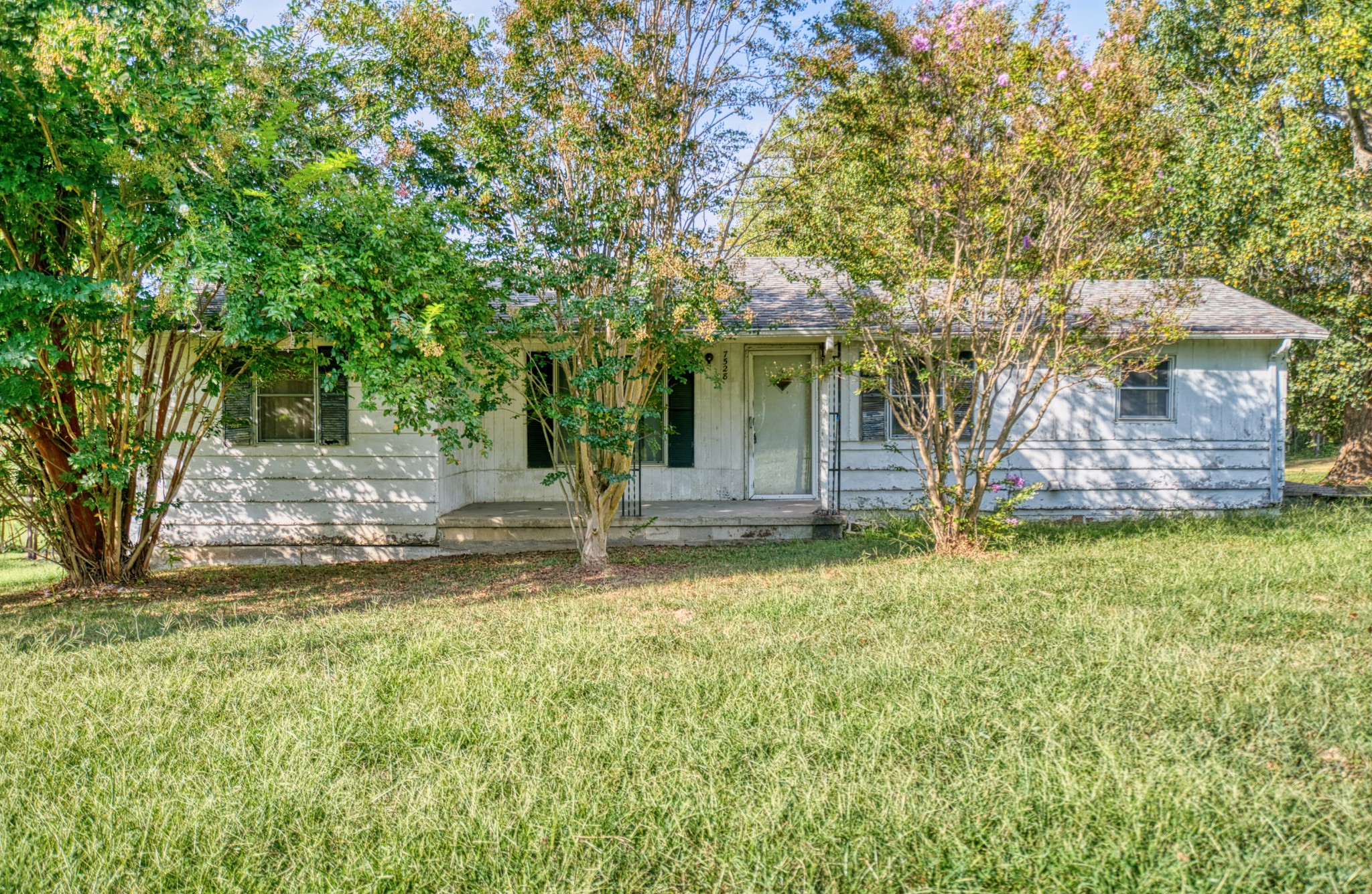 7528 Swift Rd, S Property Photo 1