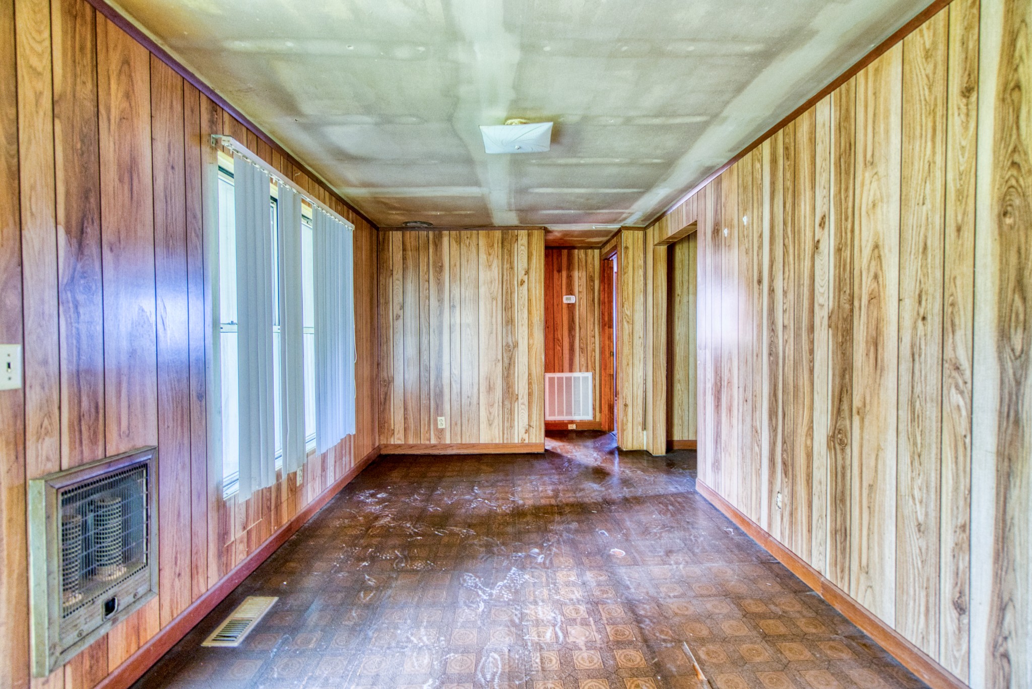 7528 Swift Rd, S Property Photo 3