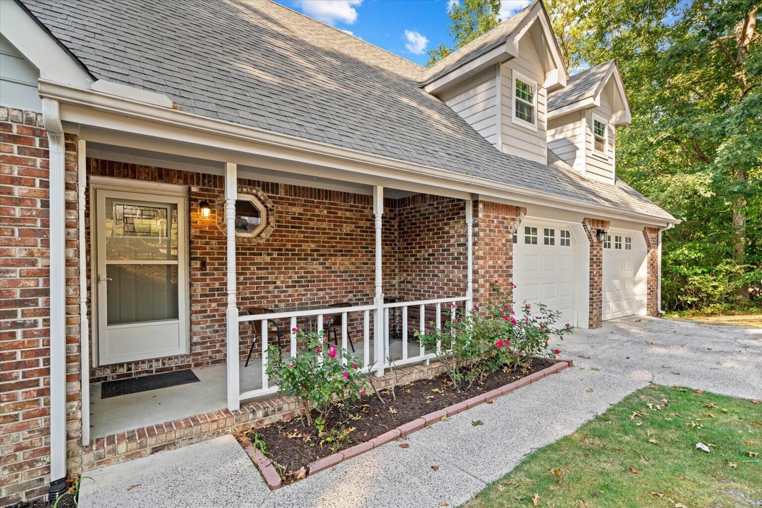 231 Fox Run Circle, S Property Photo 3