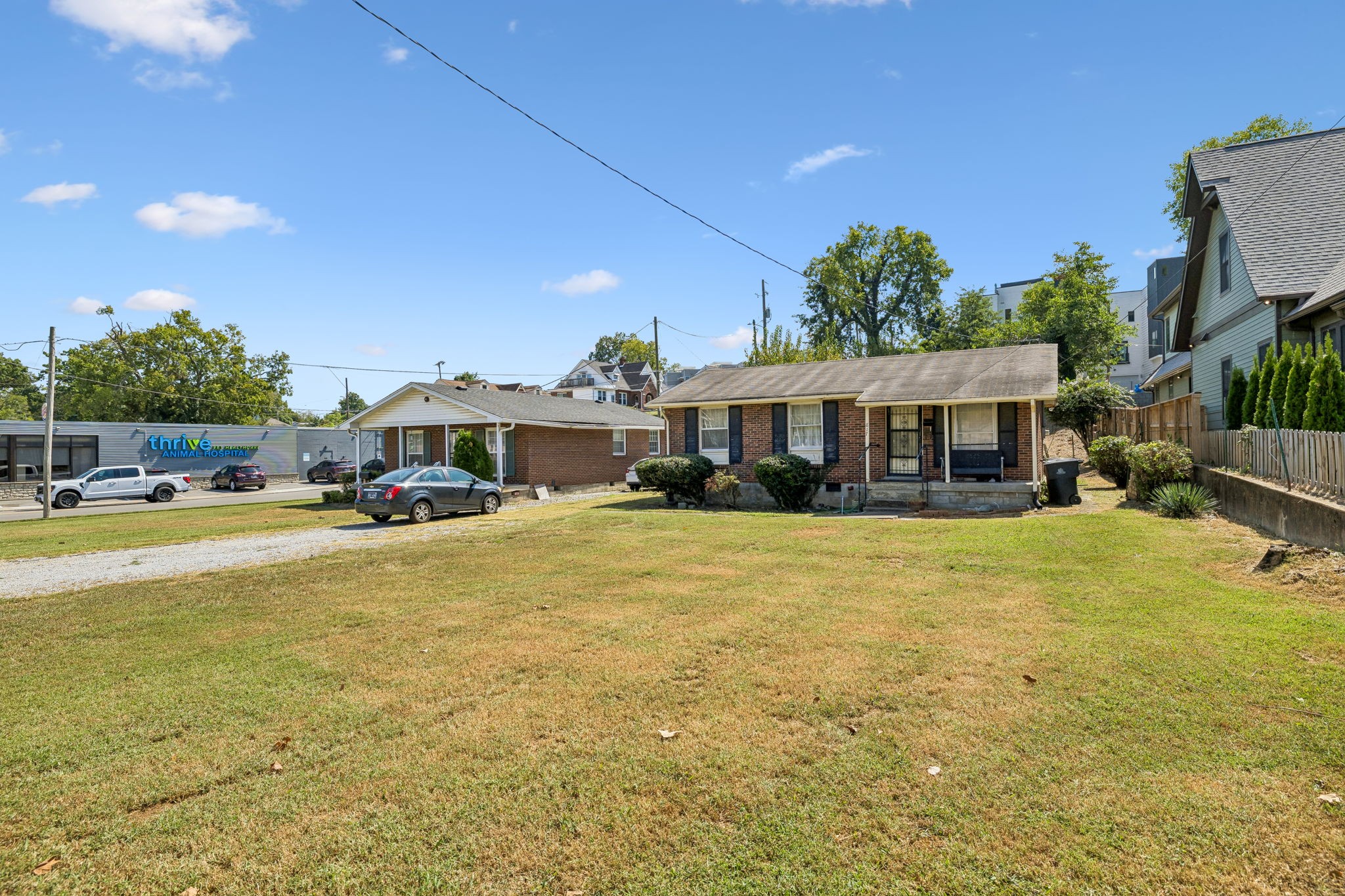 817 Acklen Ave Property Photo 3