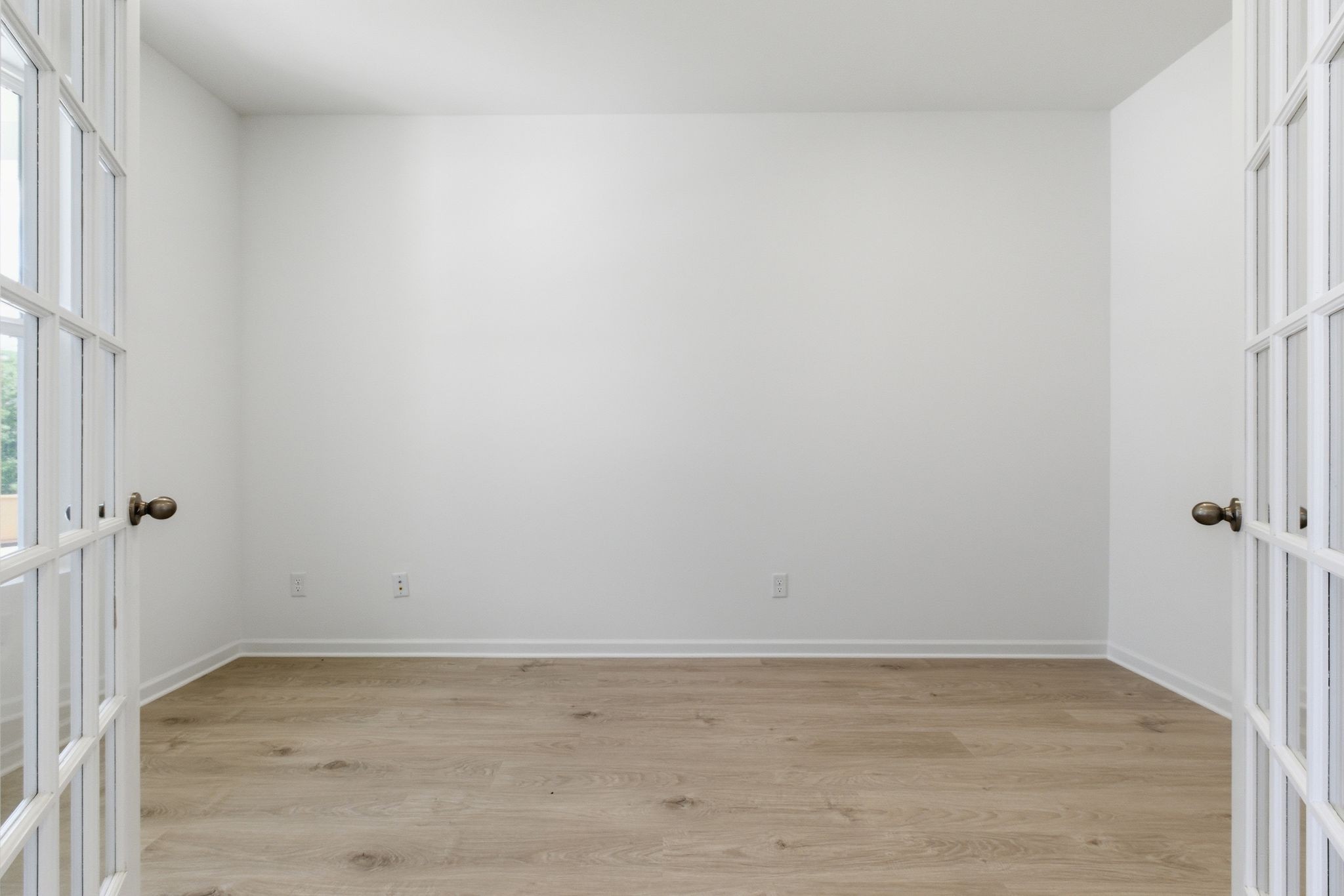 2295 Wallace Way Property Photo 5