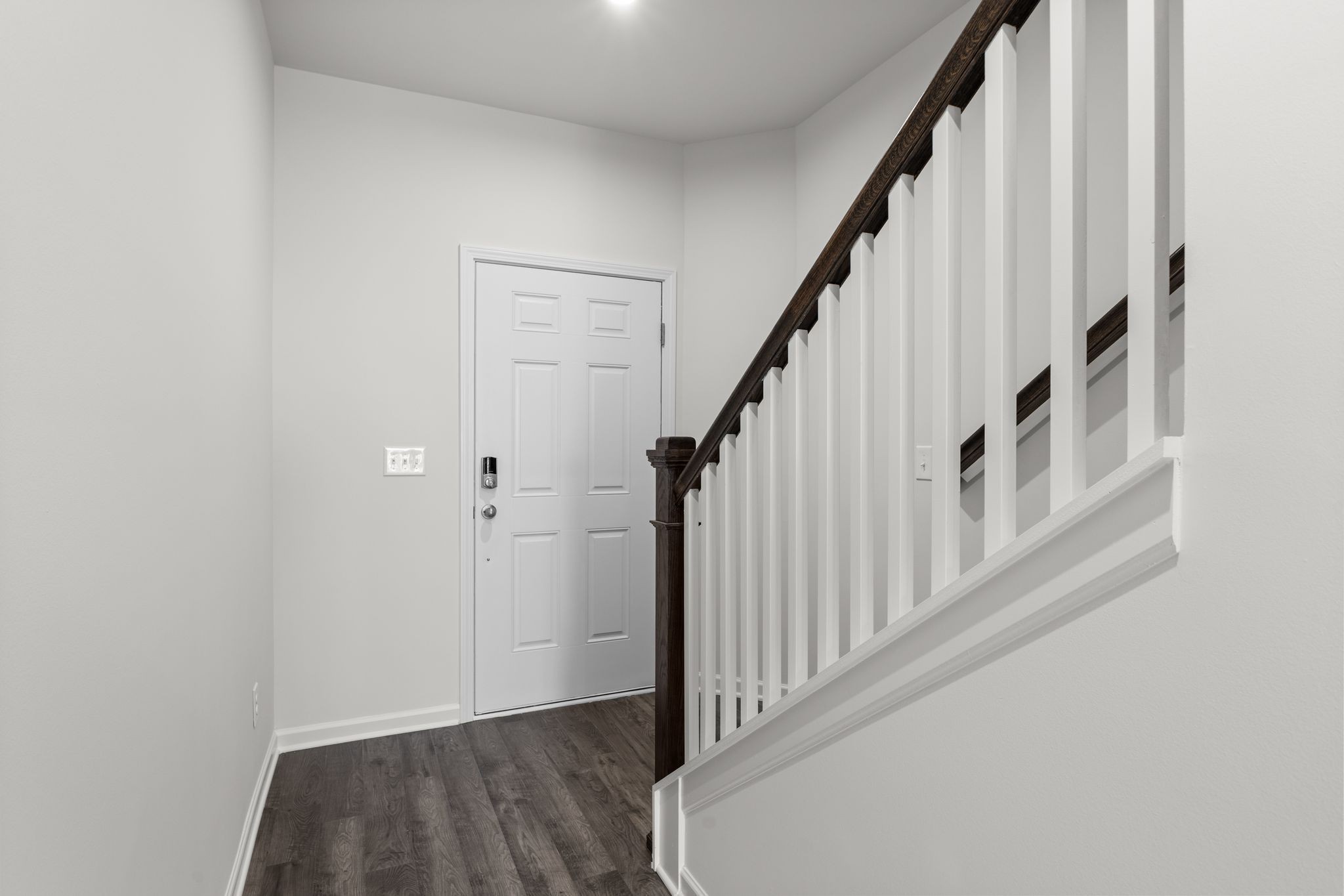 5025 Dayflower Drive Property Photo 4