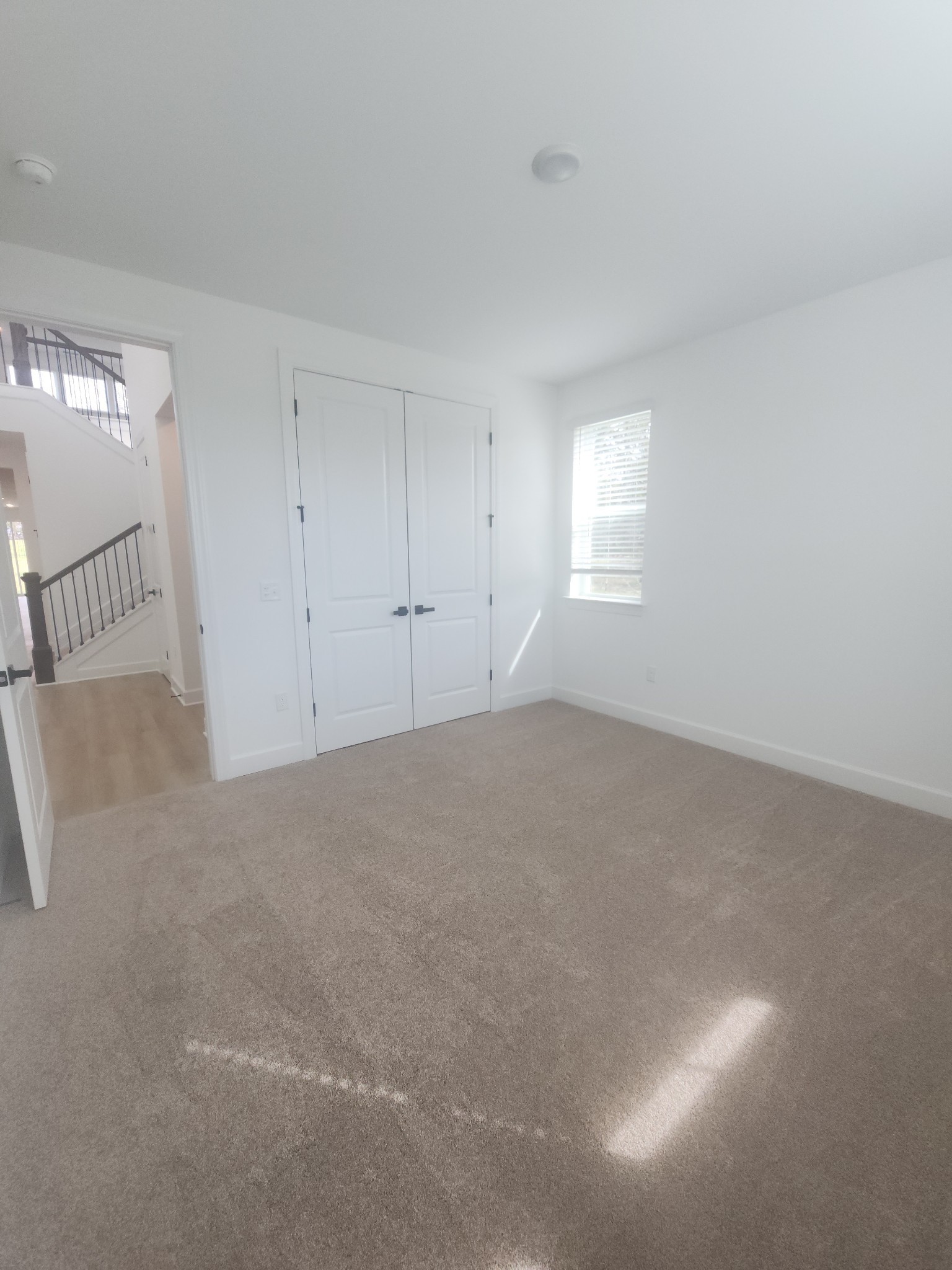136 West Cassa Way Property Photo 6