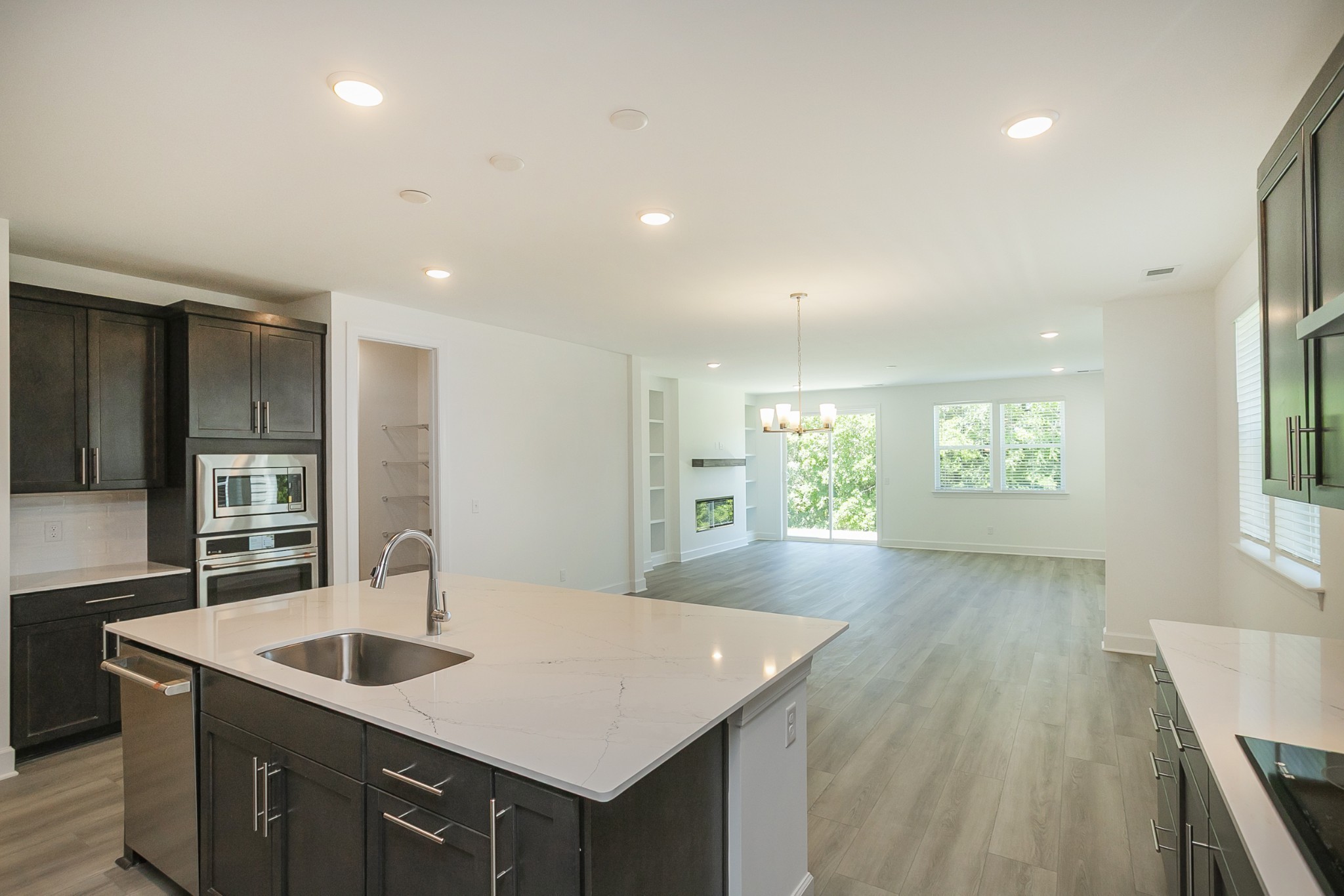 136 West Cassa Way Property Photo 8