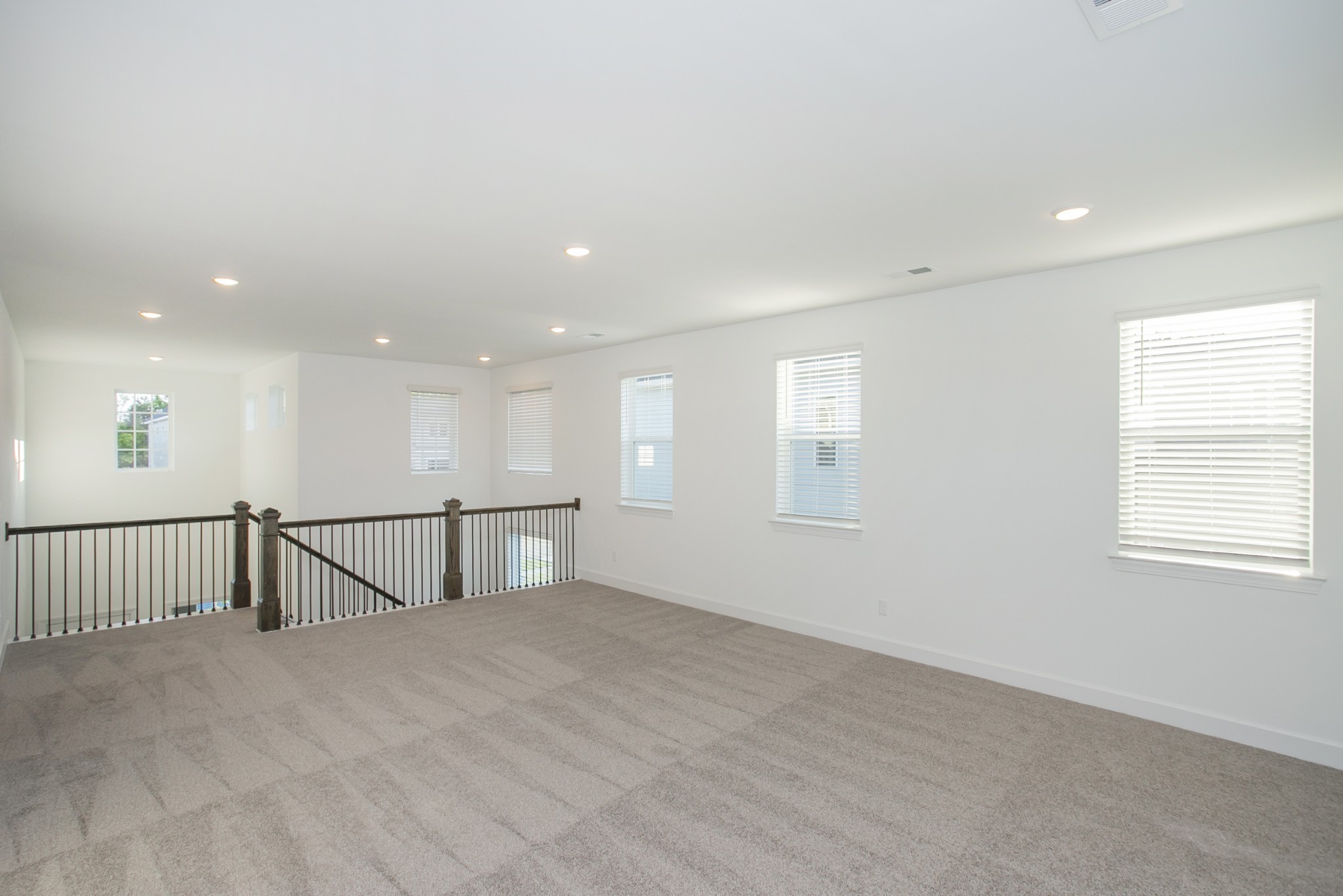 136 West Cassa Way Property Photo 27