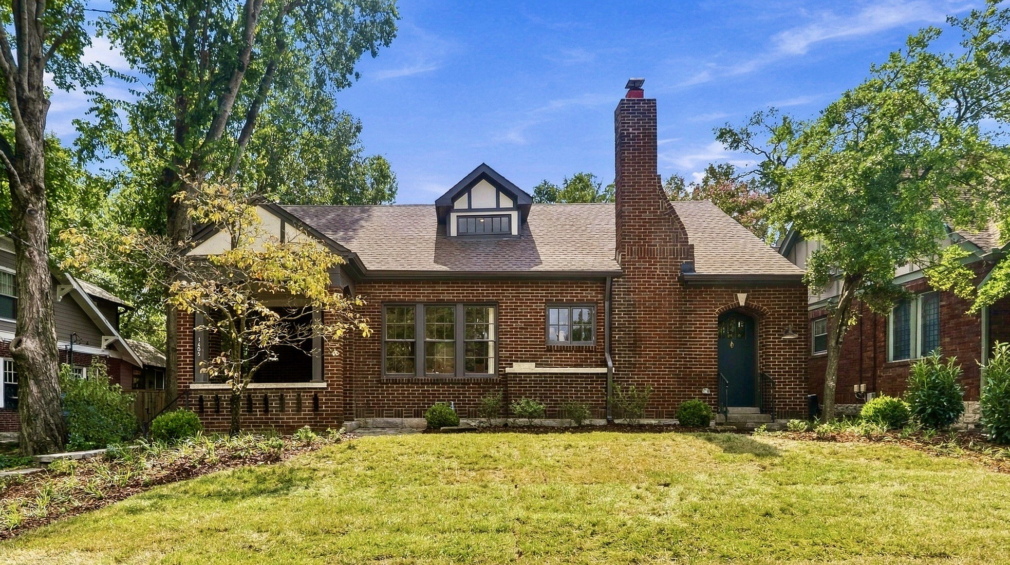 1405 Clayton Ave