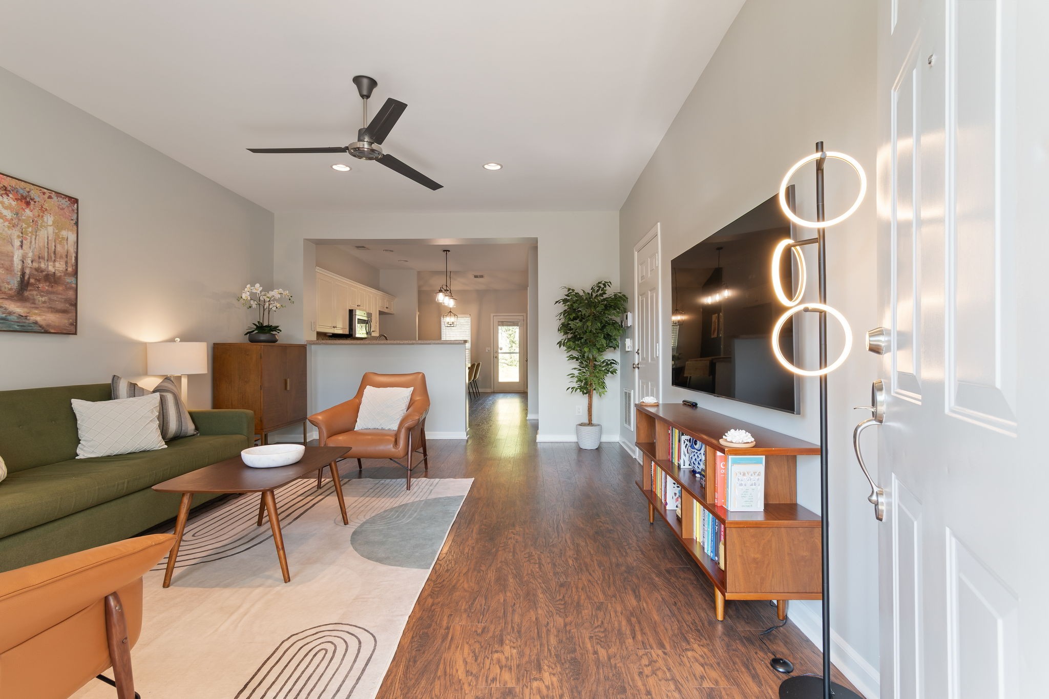 420 Normandy Cir Property Photo 3