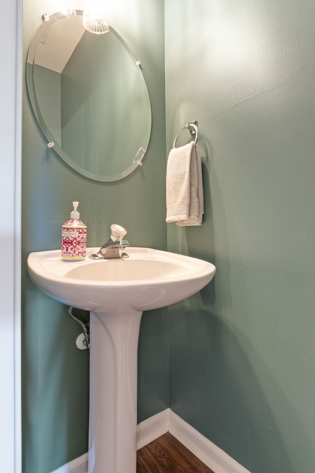 420 Normandy Cir Property Photo 8