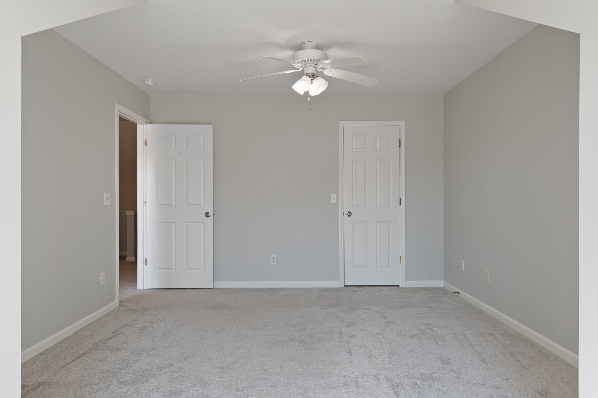 420 Normandy Cir Property Photo 28