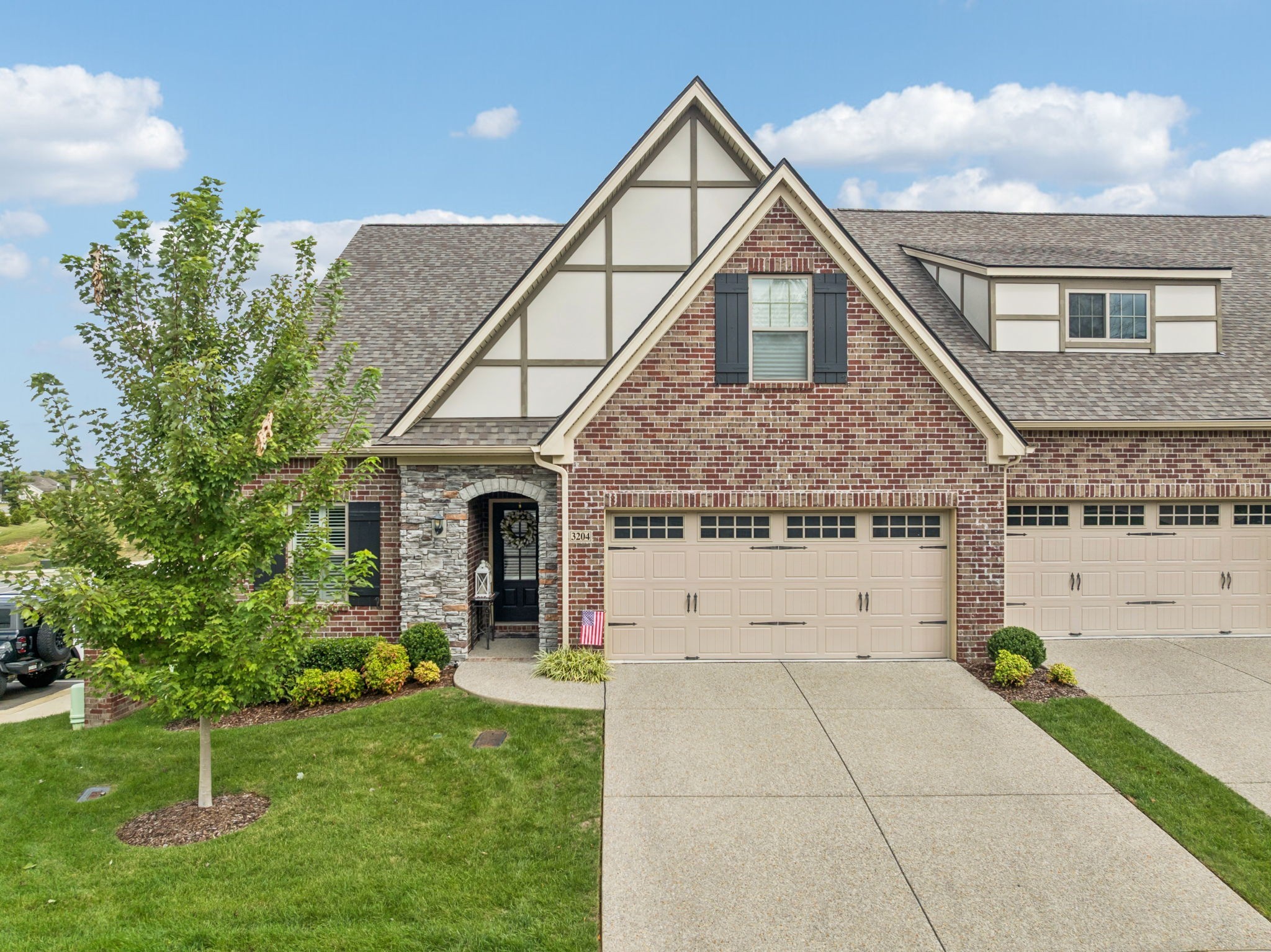 3204 Chaucer Ln Property Photo 1
