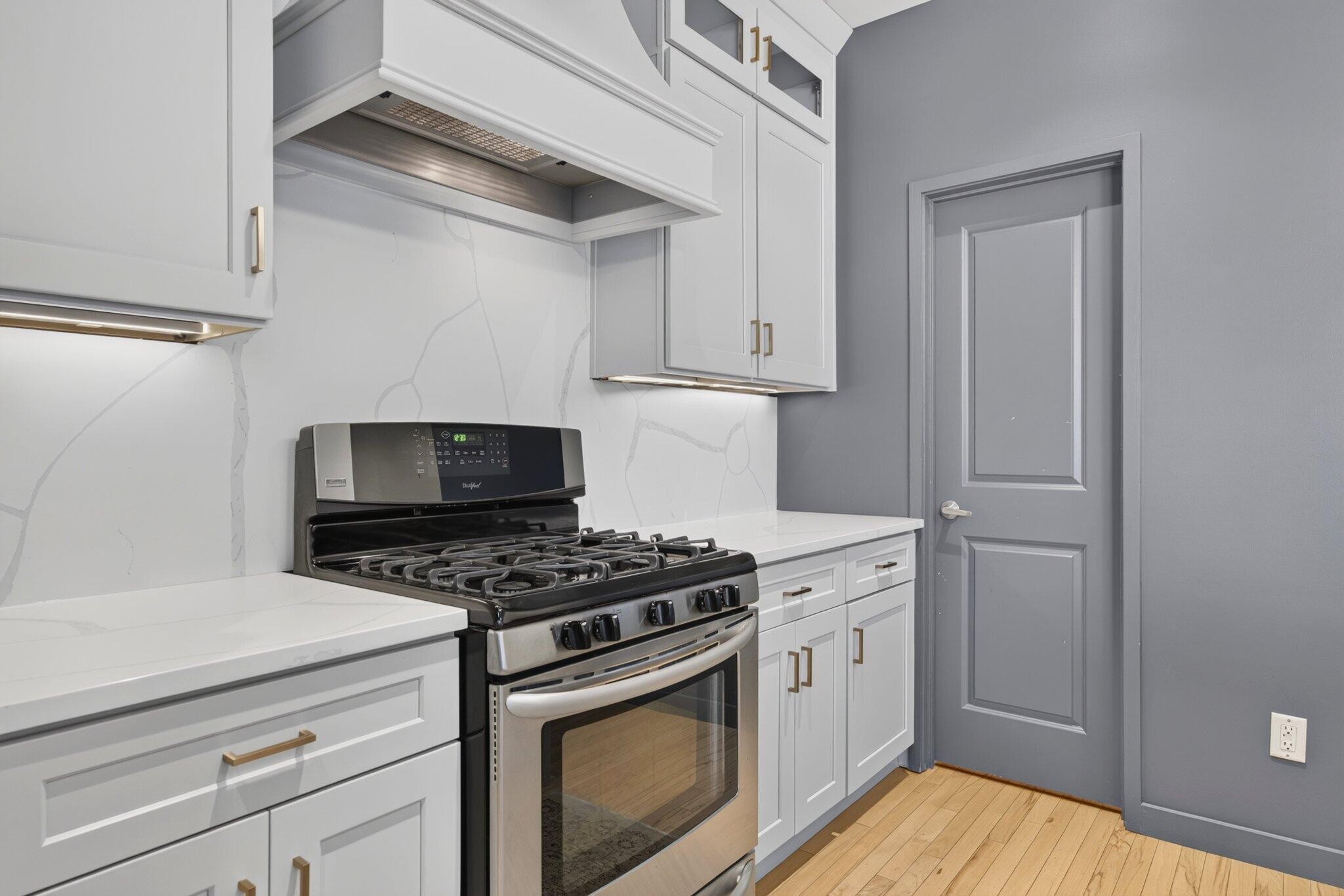 133 W 17th Street Property Photo 20