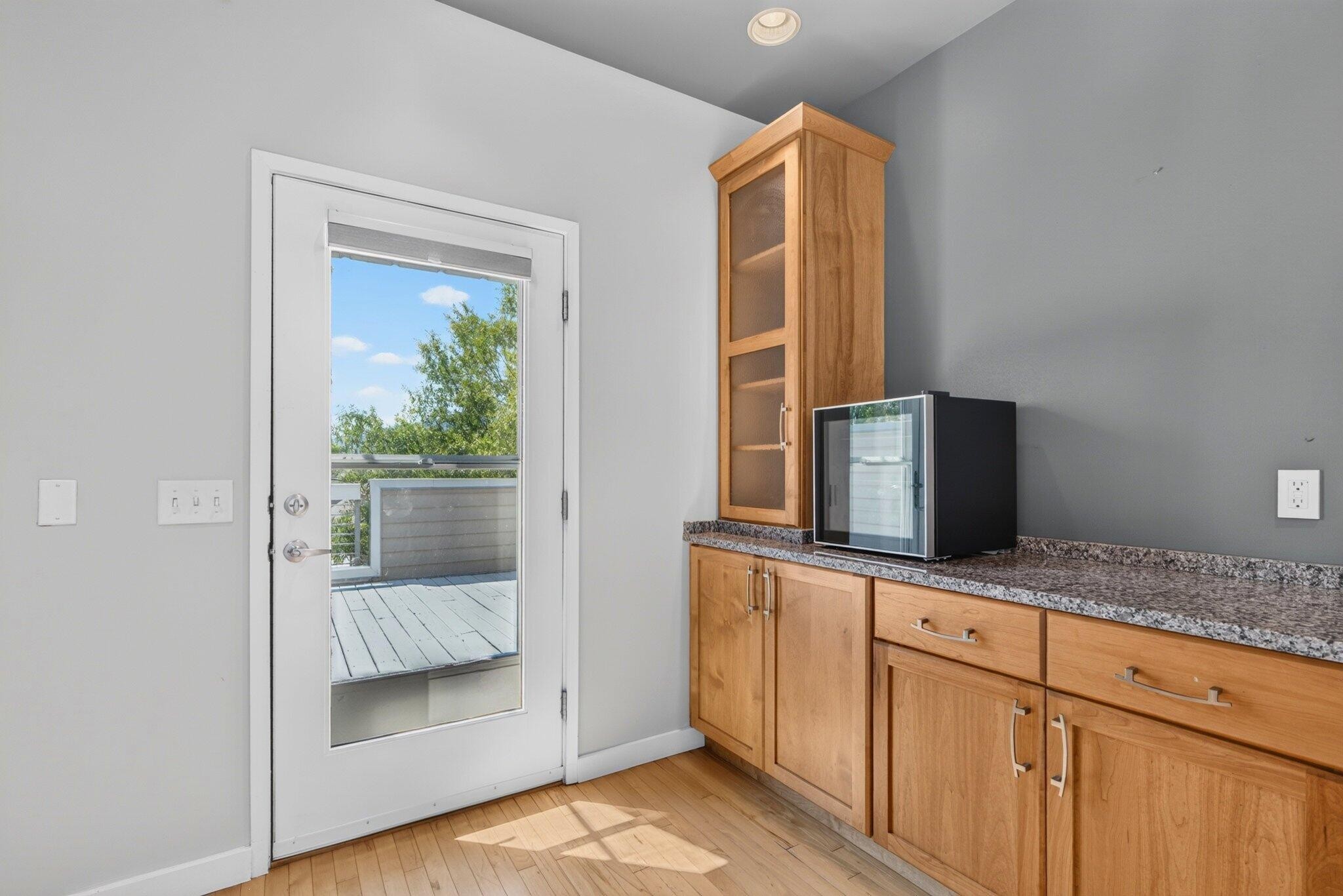 133 W 17th Street Property Photo 38