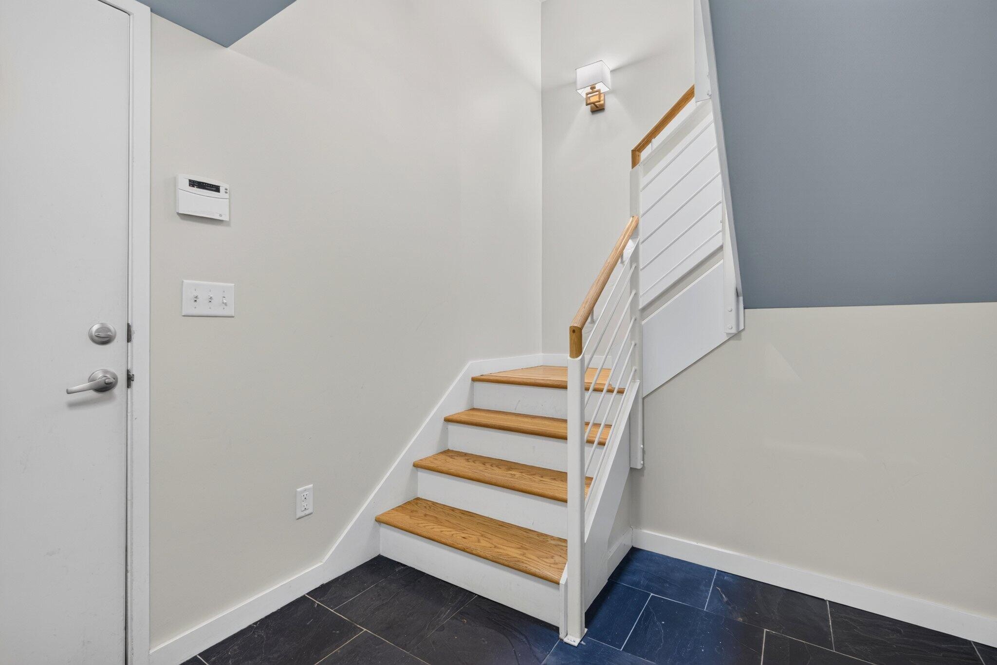 133 W 17th Street Property Photo 44