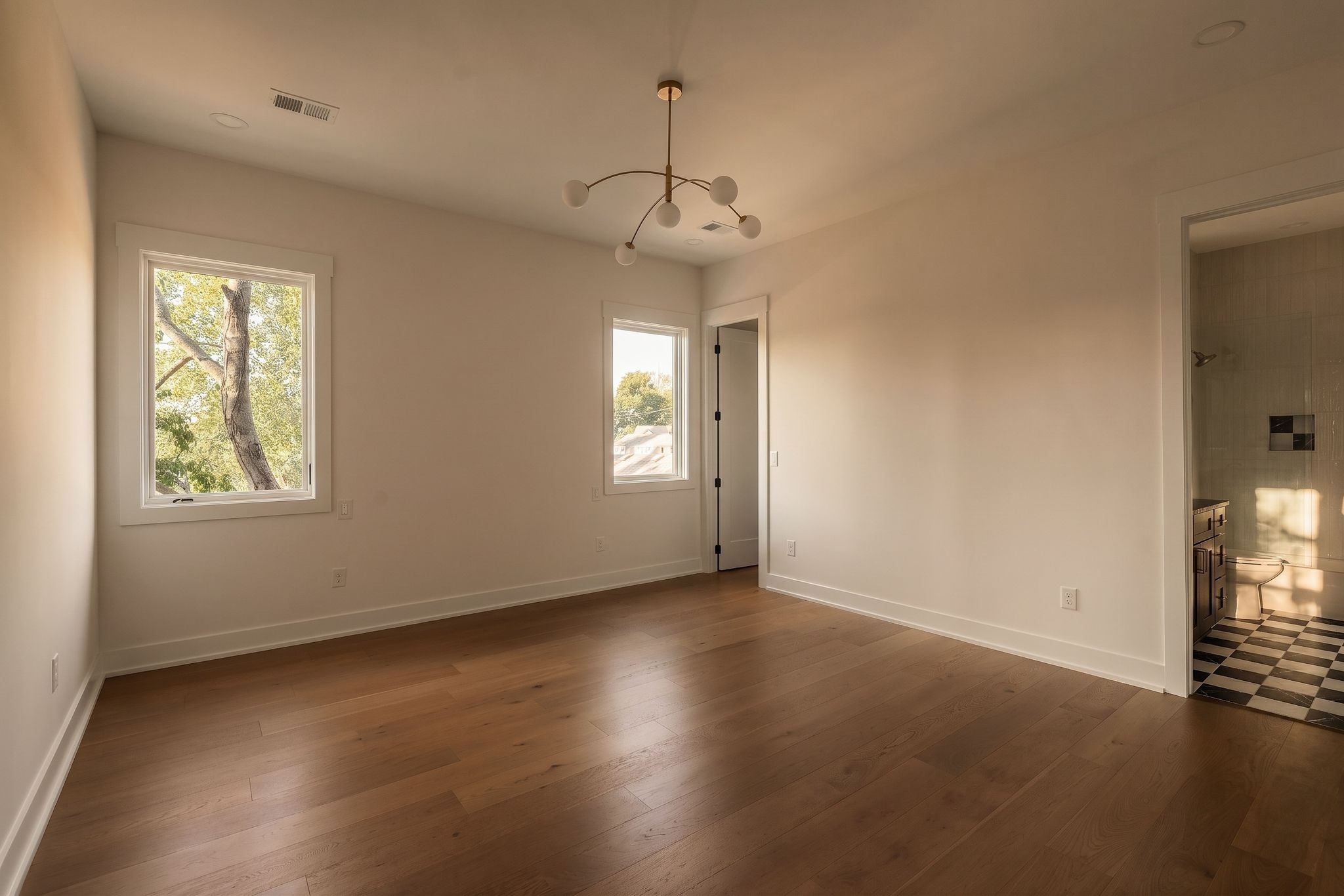 929 S 13th Ct Property Photo 50
