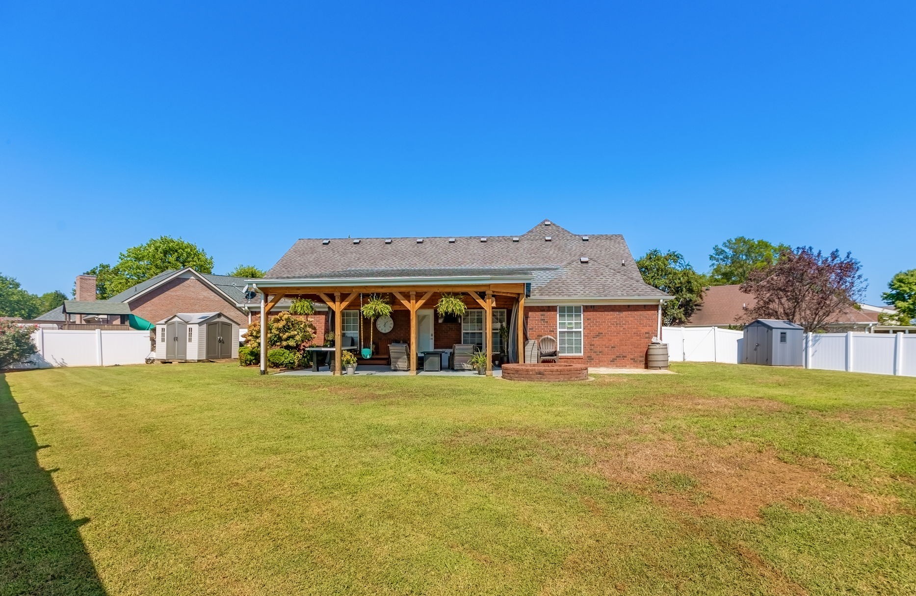 4734 Scottish Dr Property Photo 35