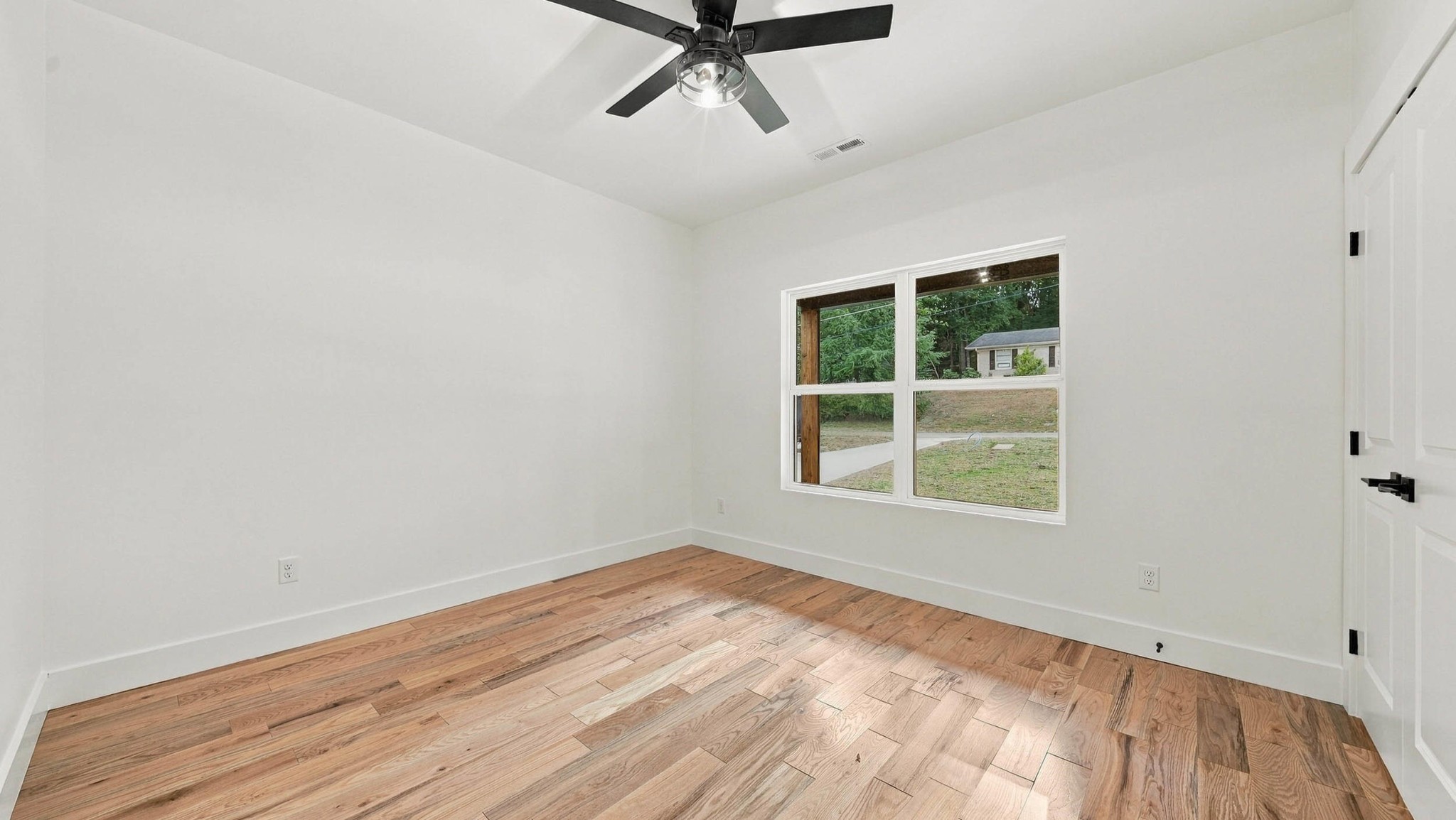 1315 Labrea Drive Property Photo 4