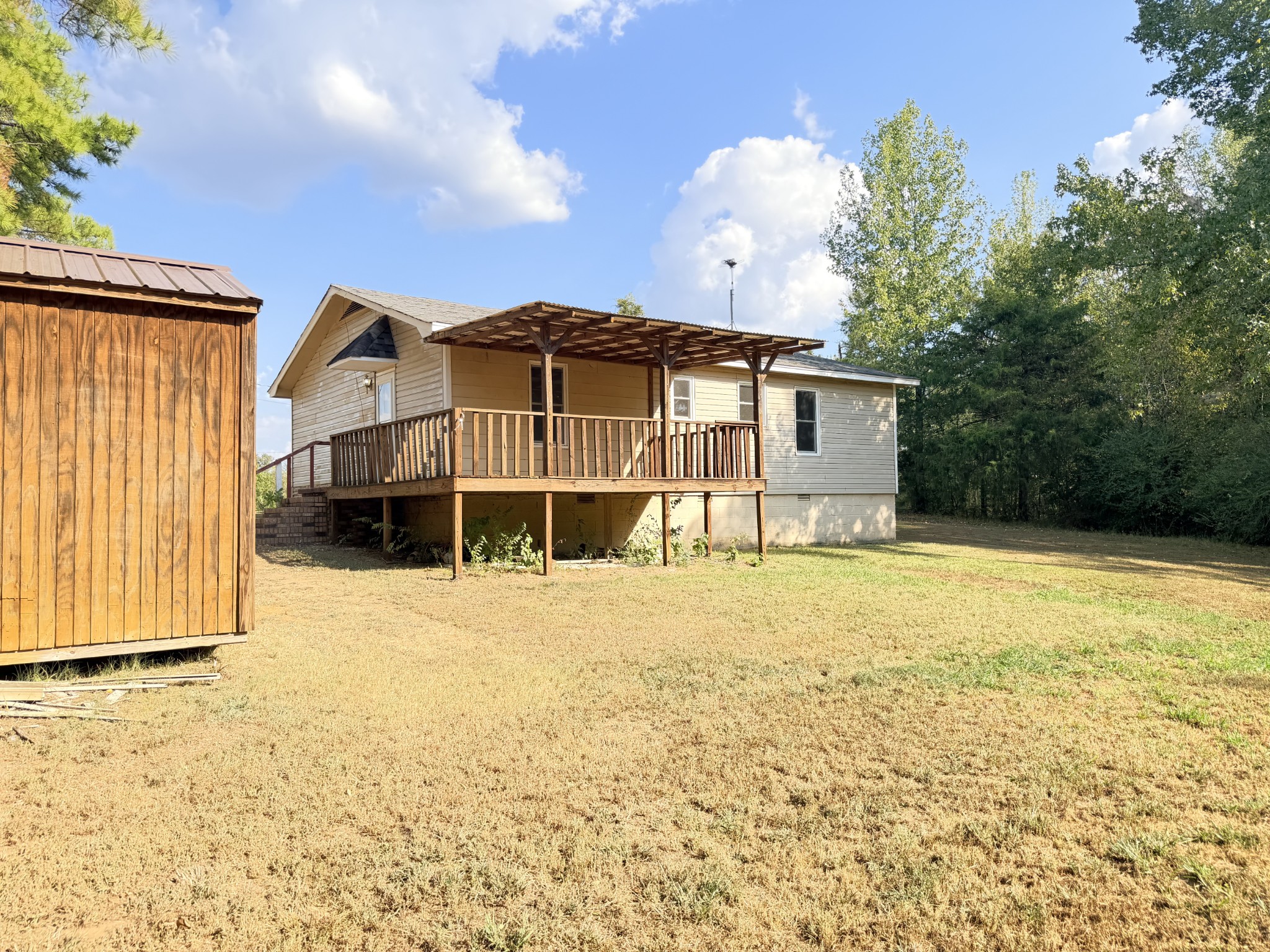 155 Dickson Rd Property Photo 4