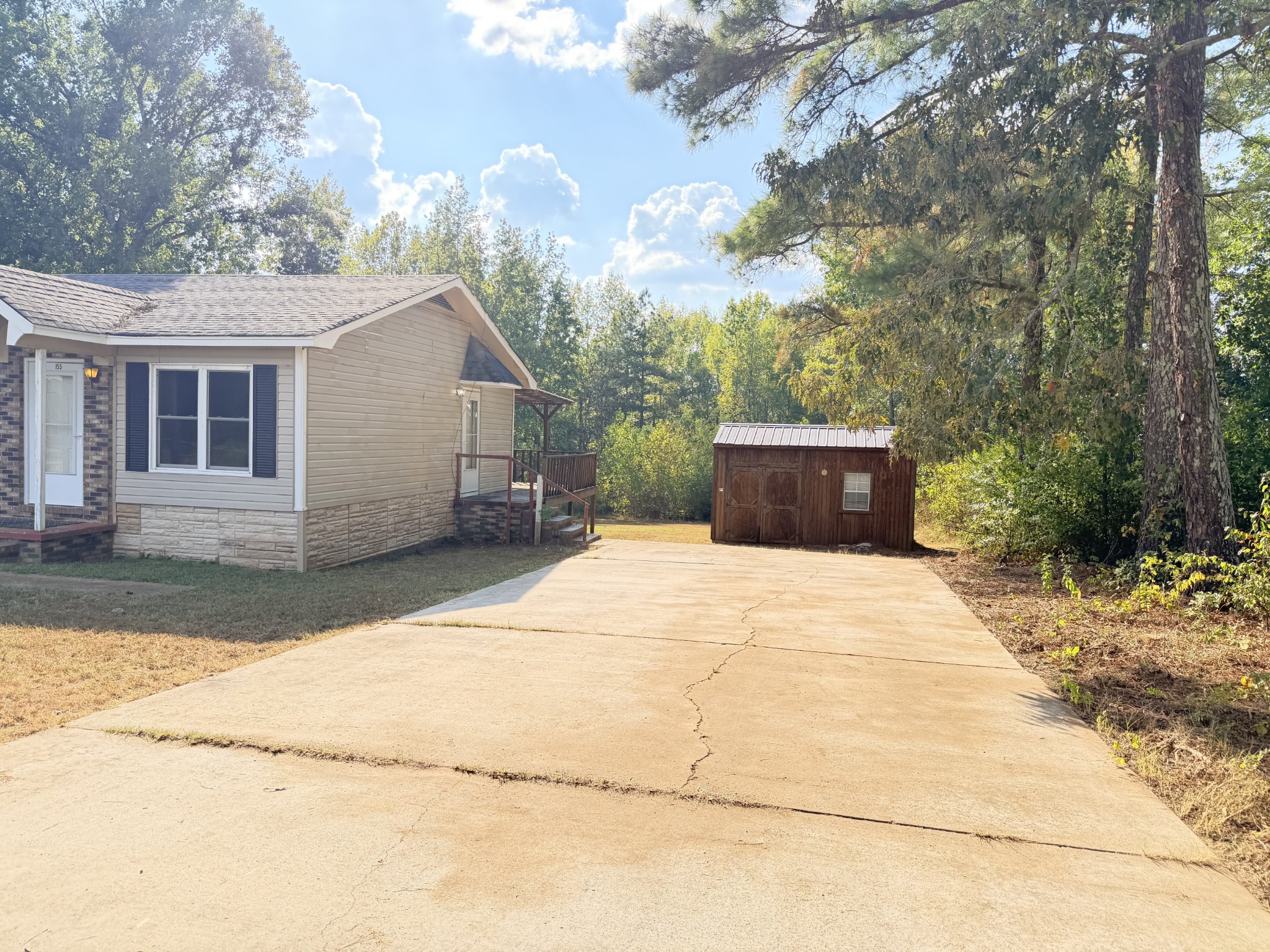 155 Dickson Rd Property Photo 6