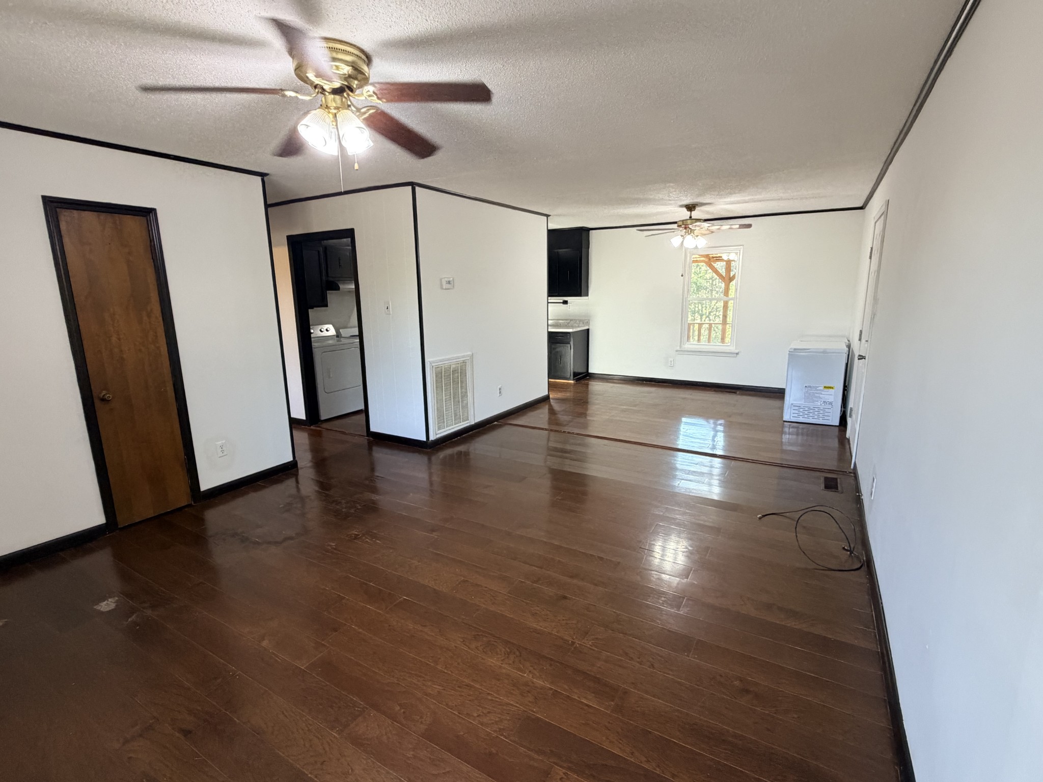 155 Dickson Rd Property Photo 10
