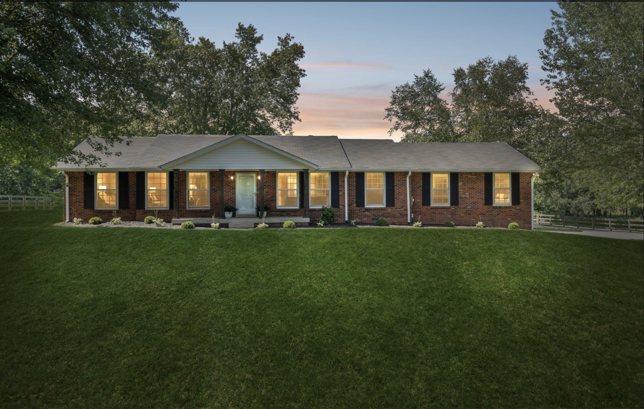 920 Clearview Rd Property Photo 1