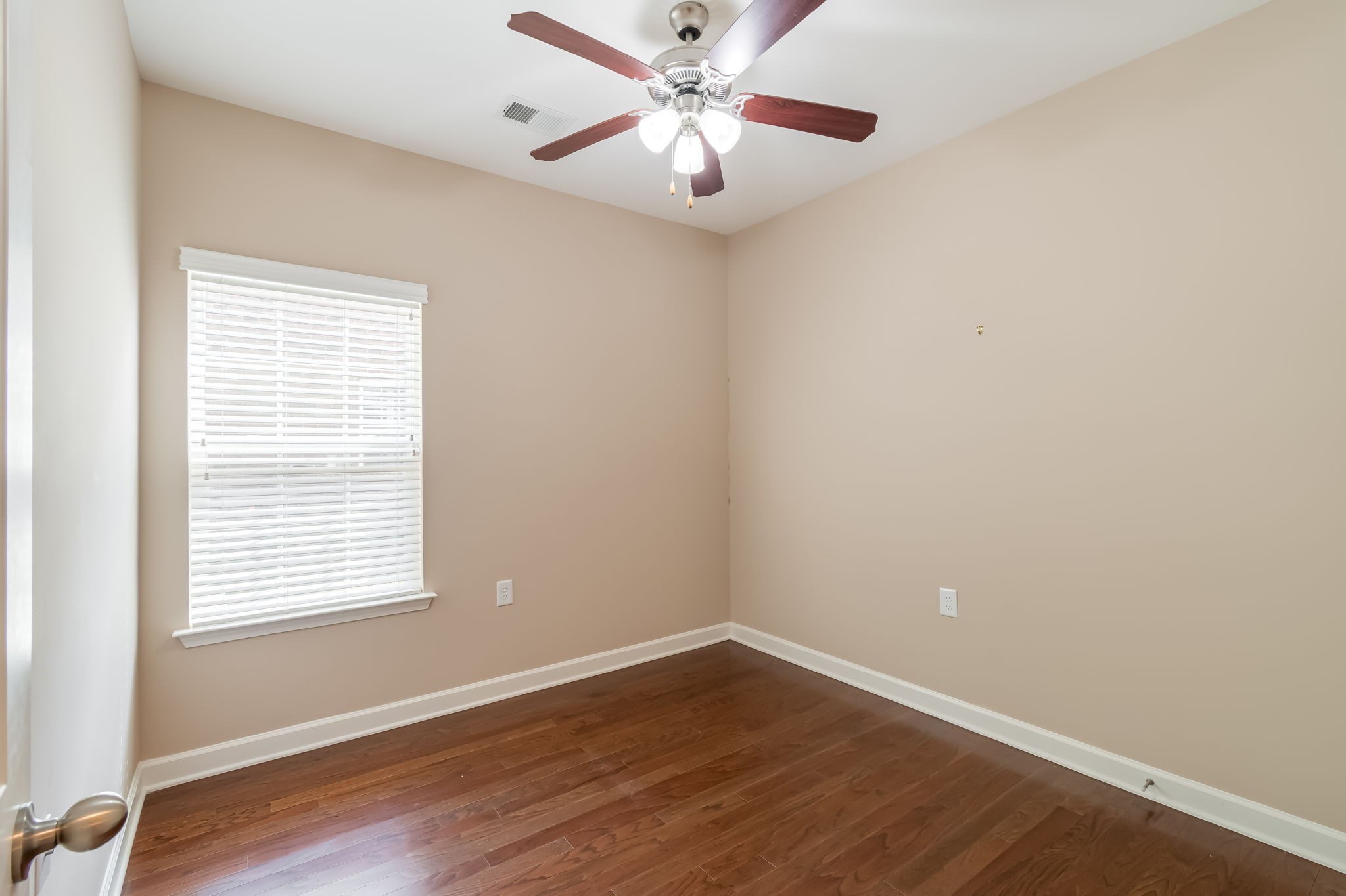 4587 Boxcroft Cir Property Photo 15