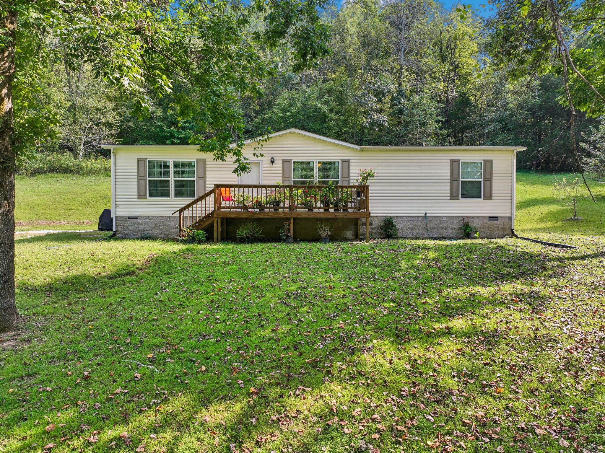 112 Austin Hollow Rd Property Photo 1
