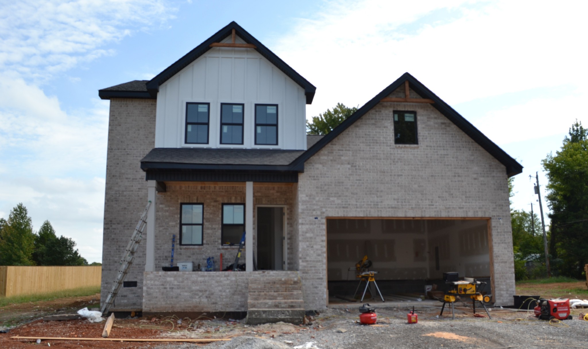 1509 Riggins Dr Property Photo 1