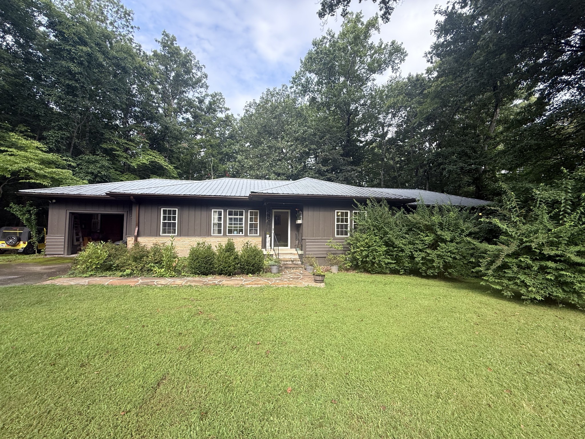 275 N Carolina Ave Property Photo 1