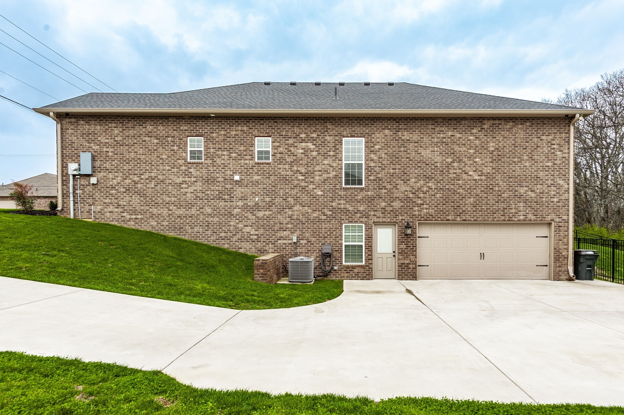 520 Dottie Dr Property Photo 8