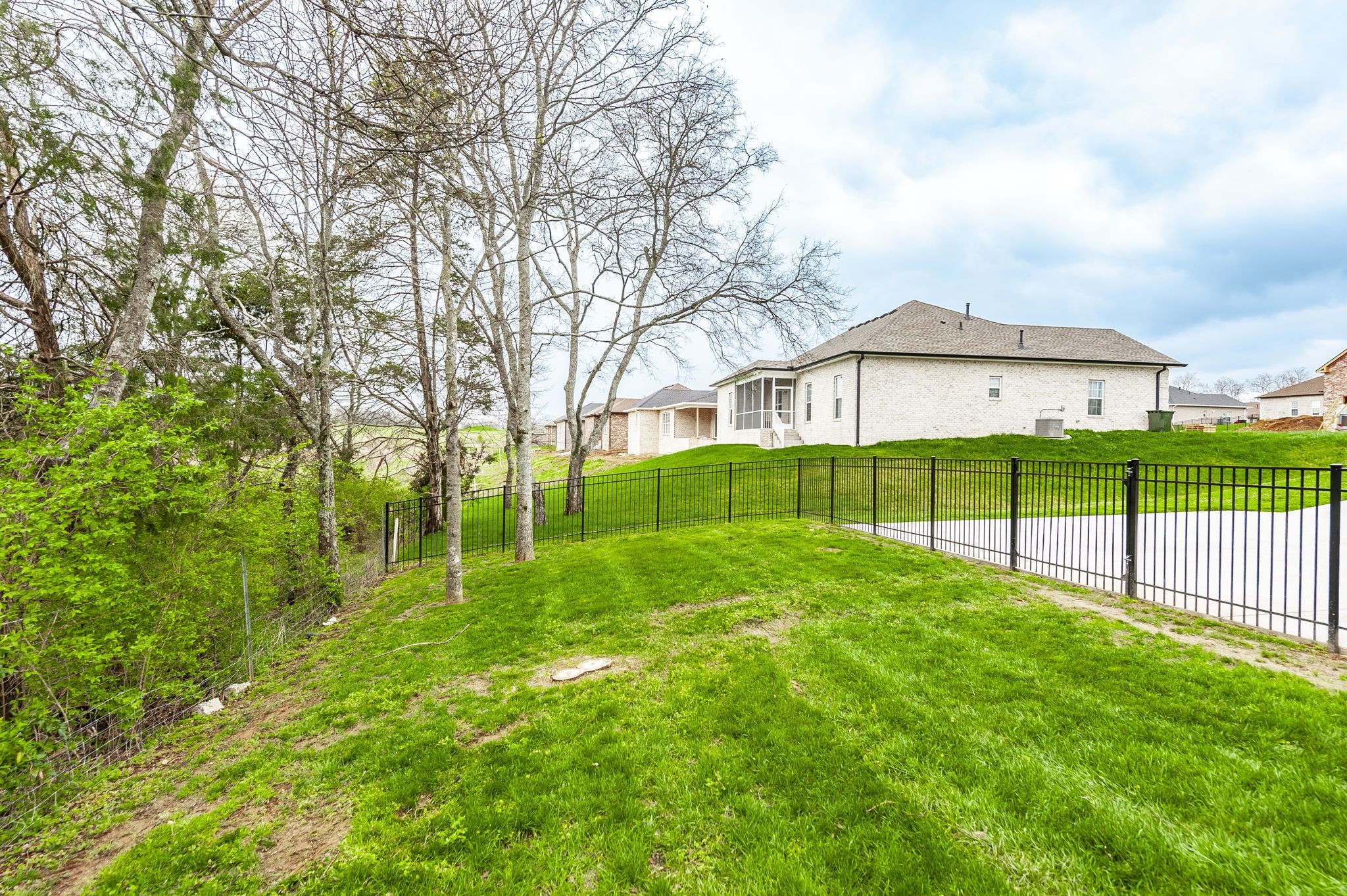 520 Dottie Dr Property Photo 18