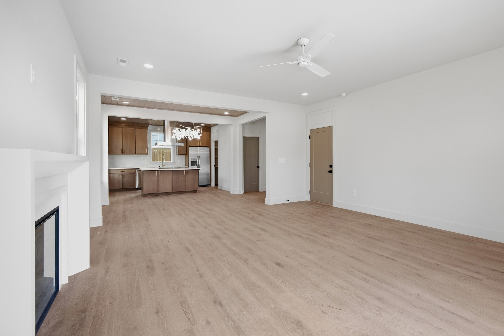 1010 Clemmons St Property Photo 8