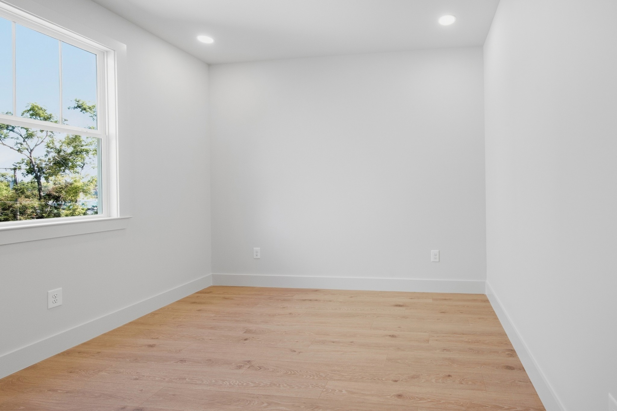 1010 Clemmons St Property Photo 27