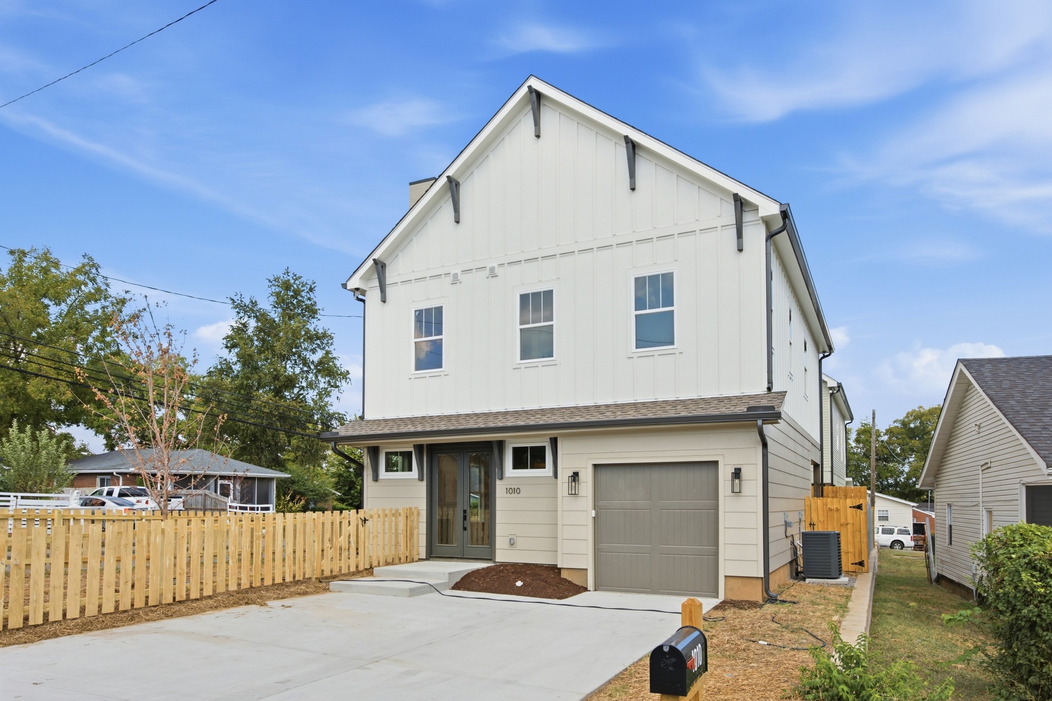 1010 Clemmons St Property Photo 32