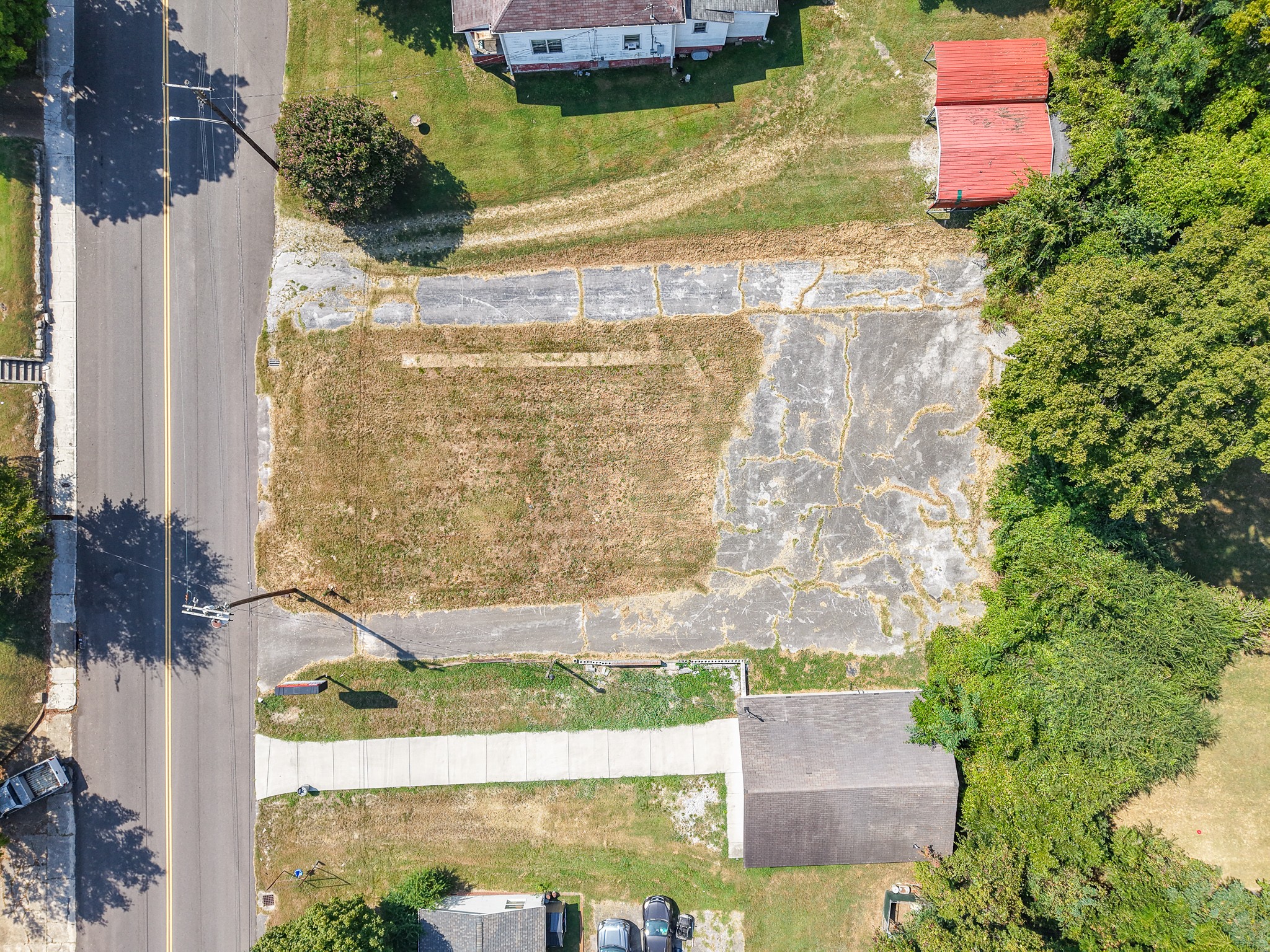1504 S Main St Property Photo 9
