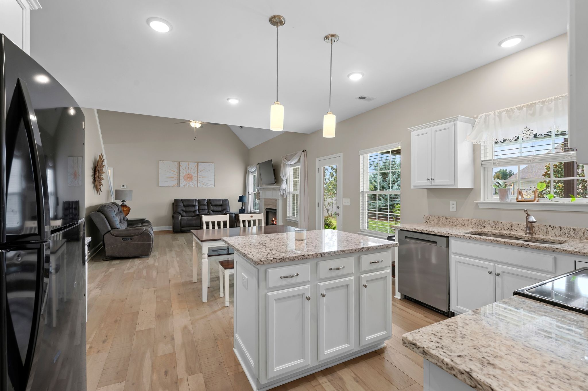 2220 Goodwin Ln Property Photo 16