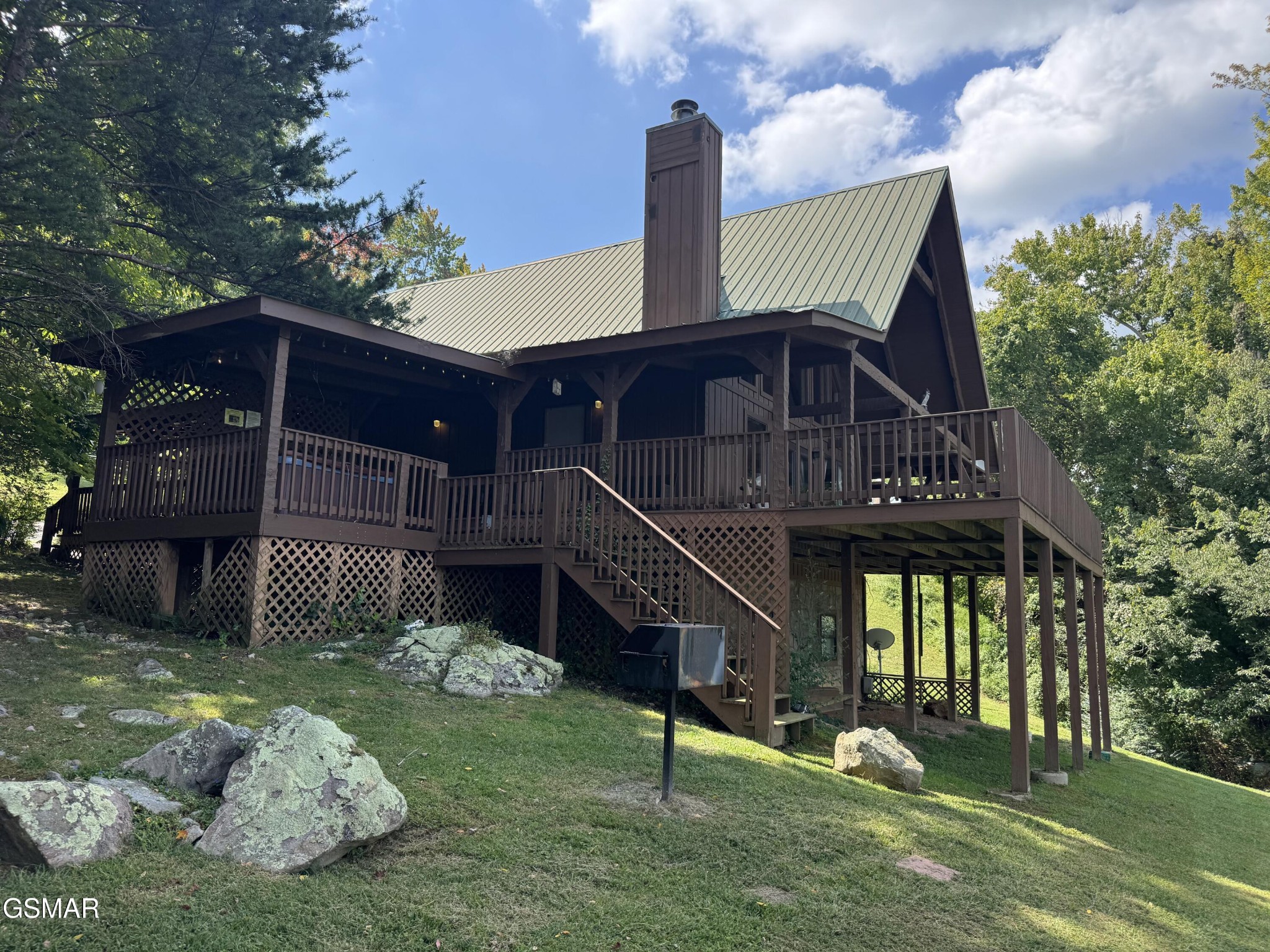 1640 Bench Mountain Way Property Photo 2