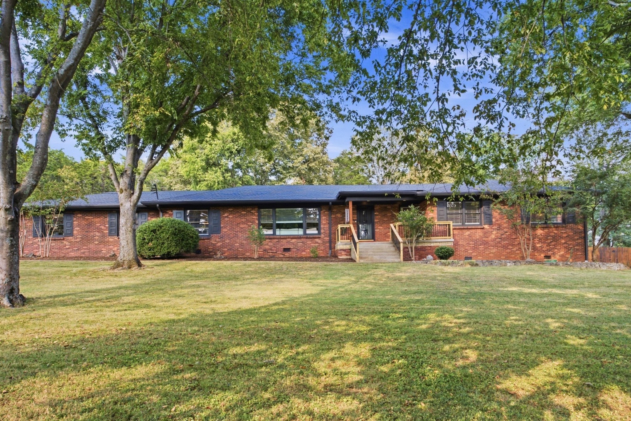 225 Peeler Trl Property Photo 1
