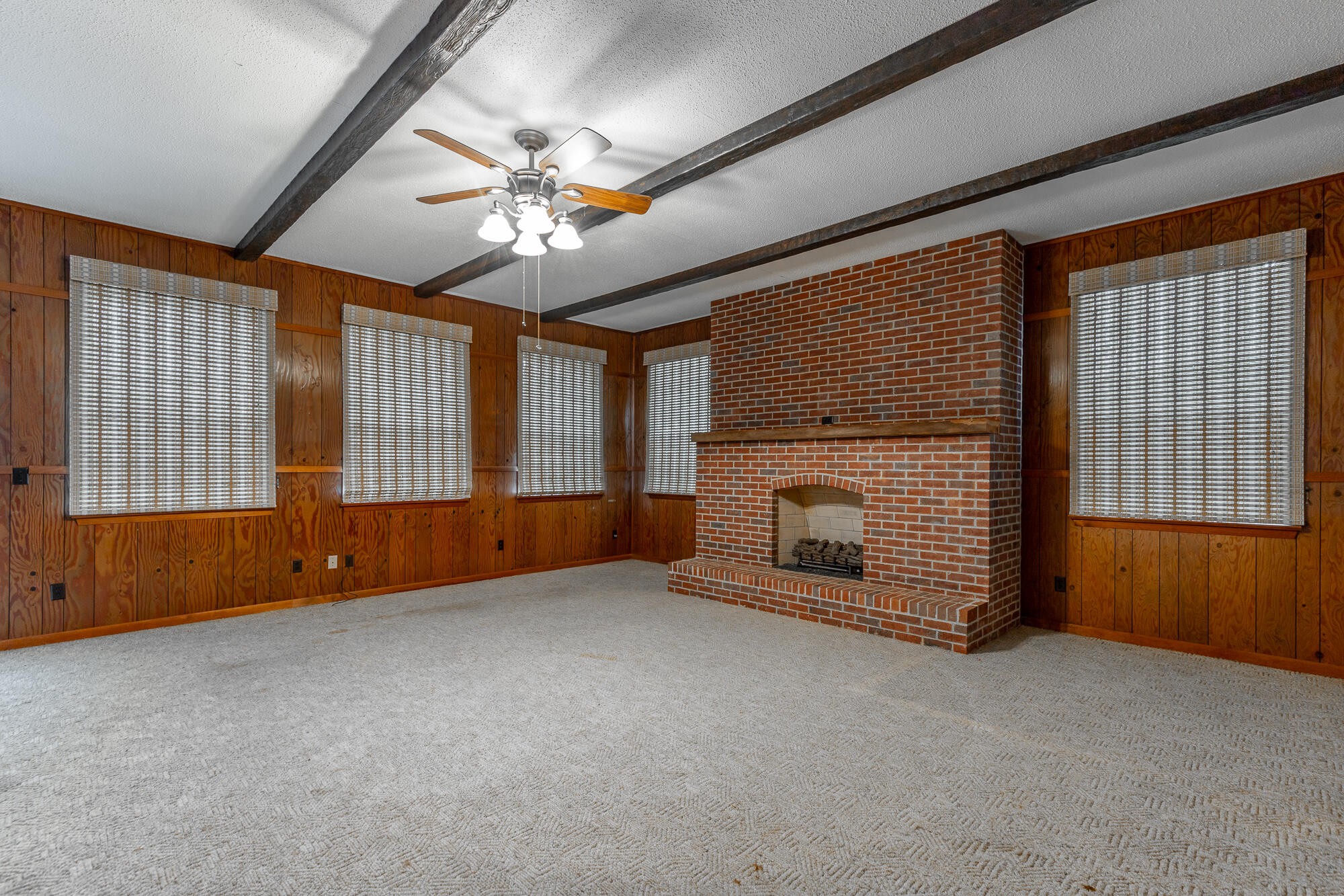 100 Osborn Court Property Photo 1