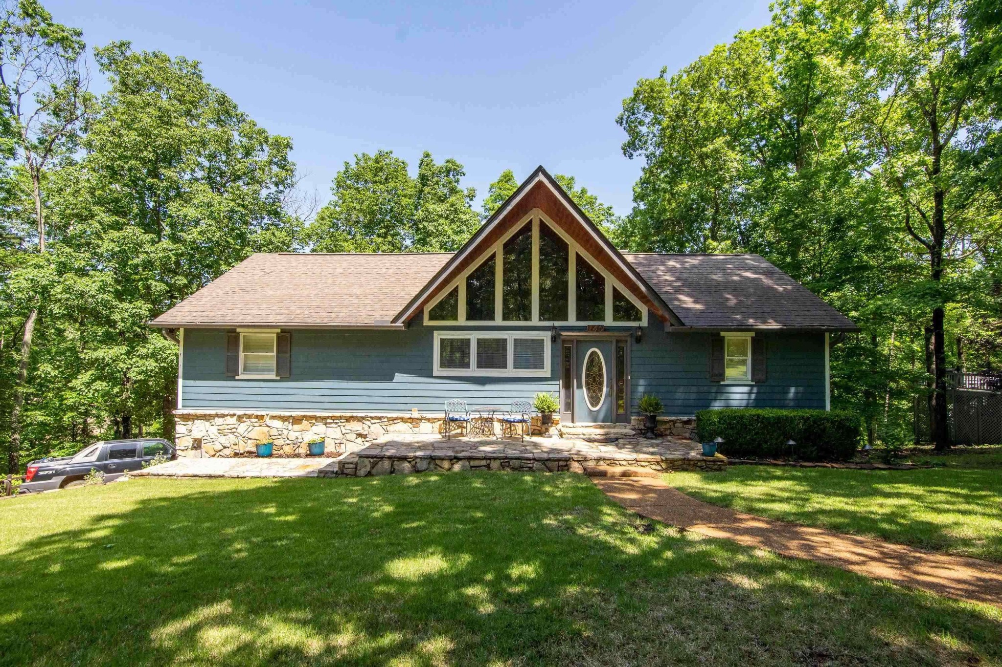 140 Ridge View Dr Property Photo 1