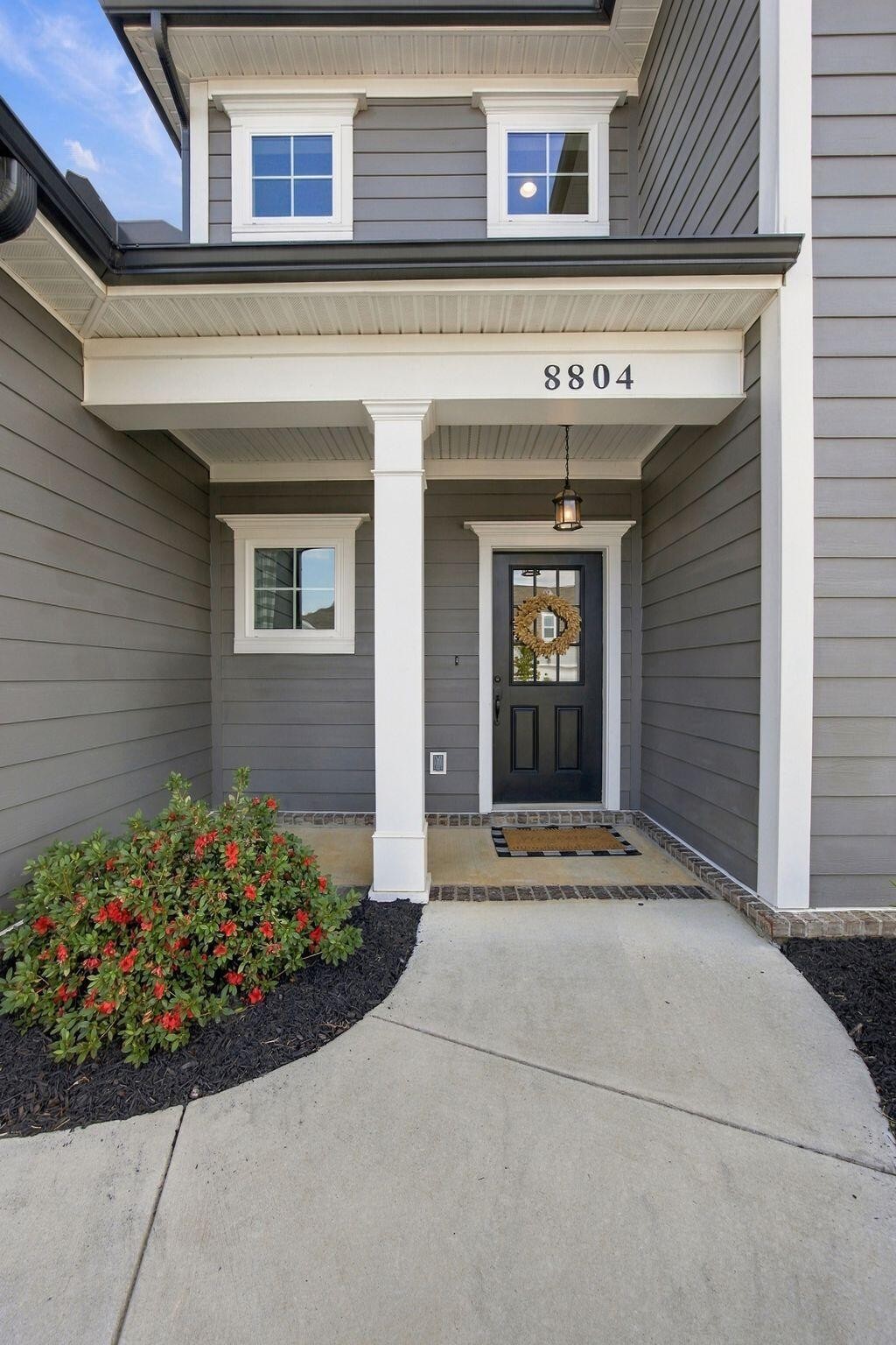 8804 Knolling Loop Property Photo 4