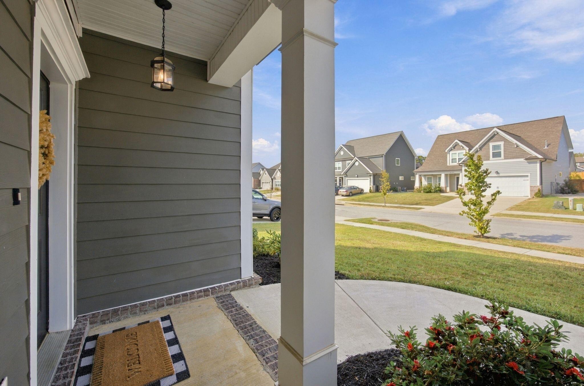 8804 Knolling Loop Property Photo 5
