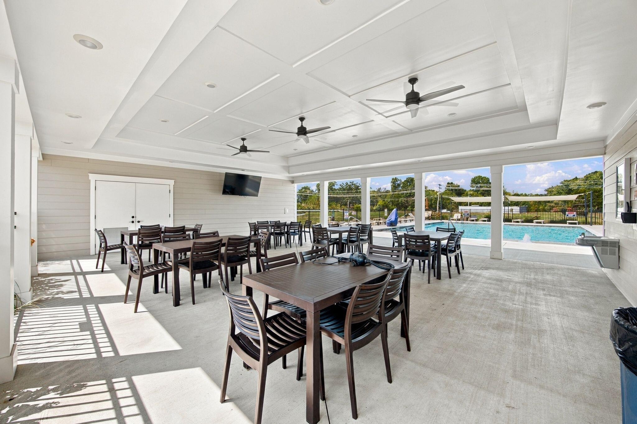 8804 Knolling Loop Property Photo 43