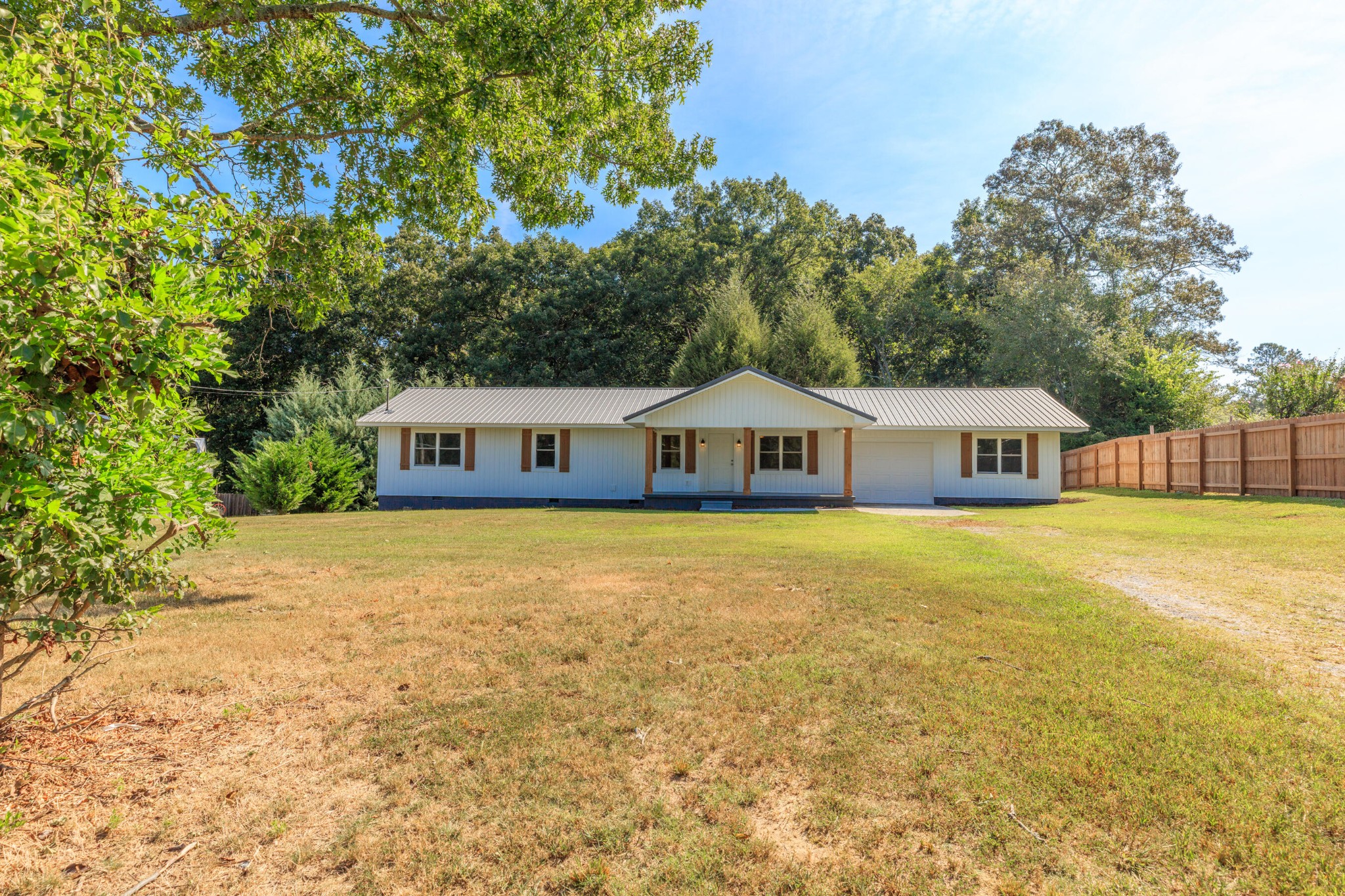 679 Arnold Lane Property Photo 1