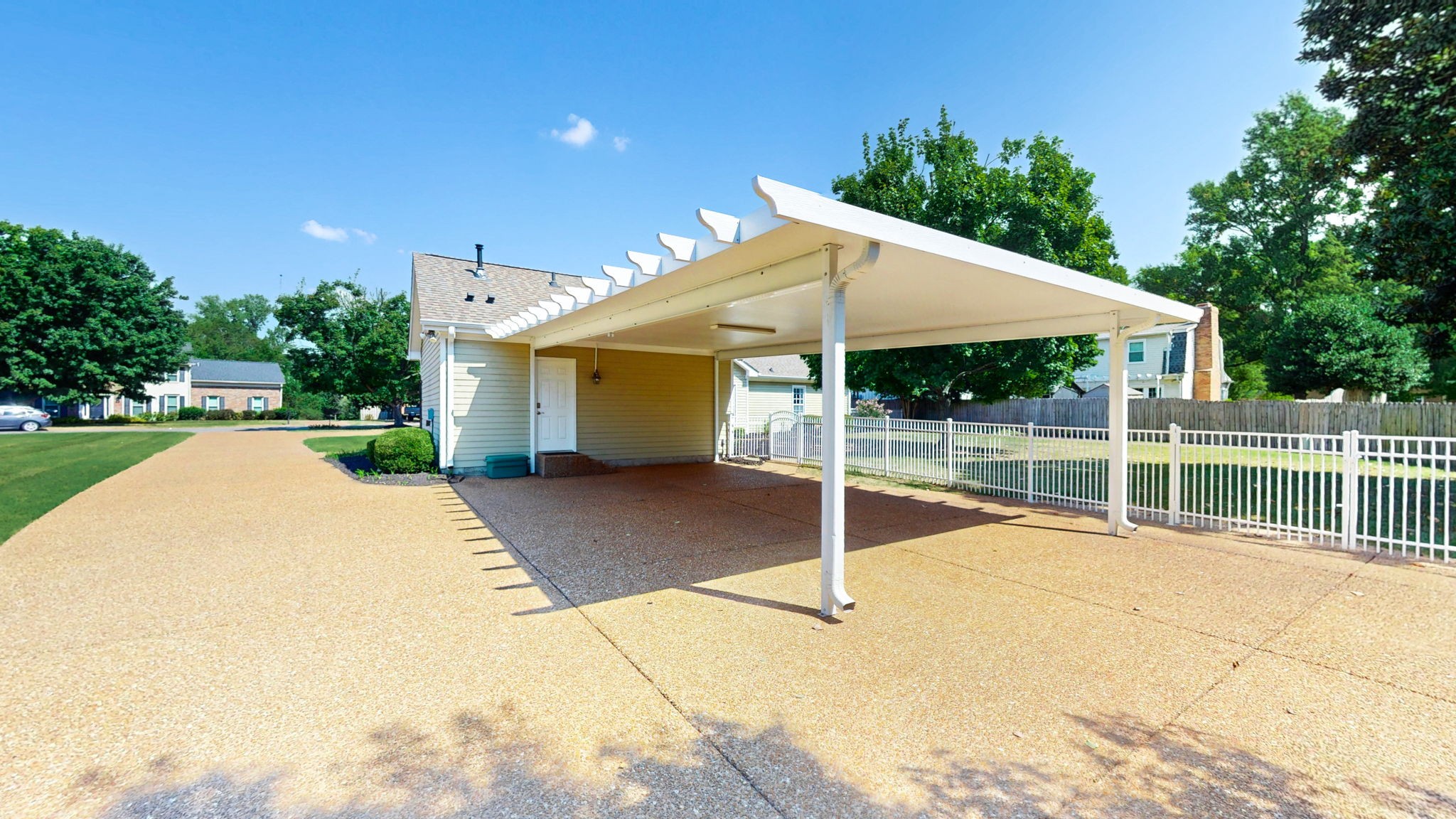 1305 Kinnard Dr Property Photo 4