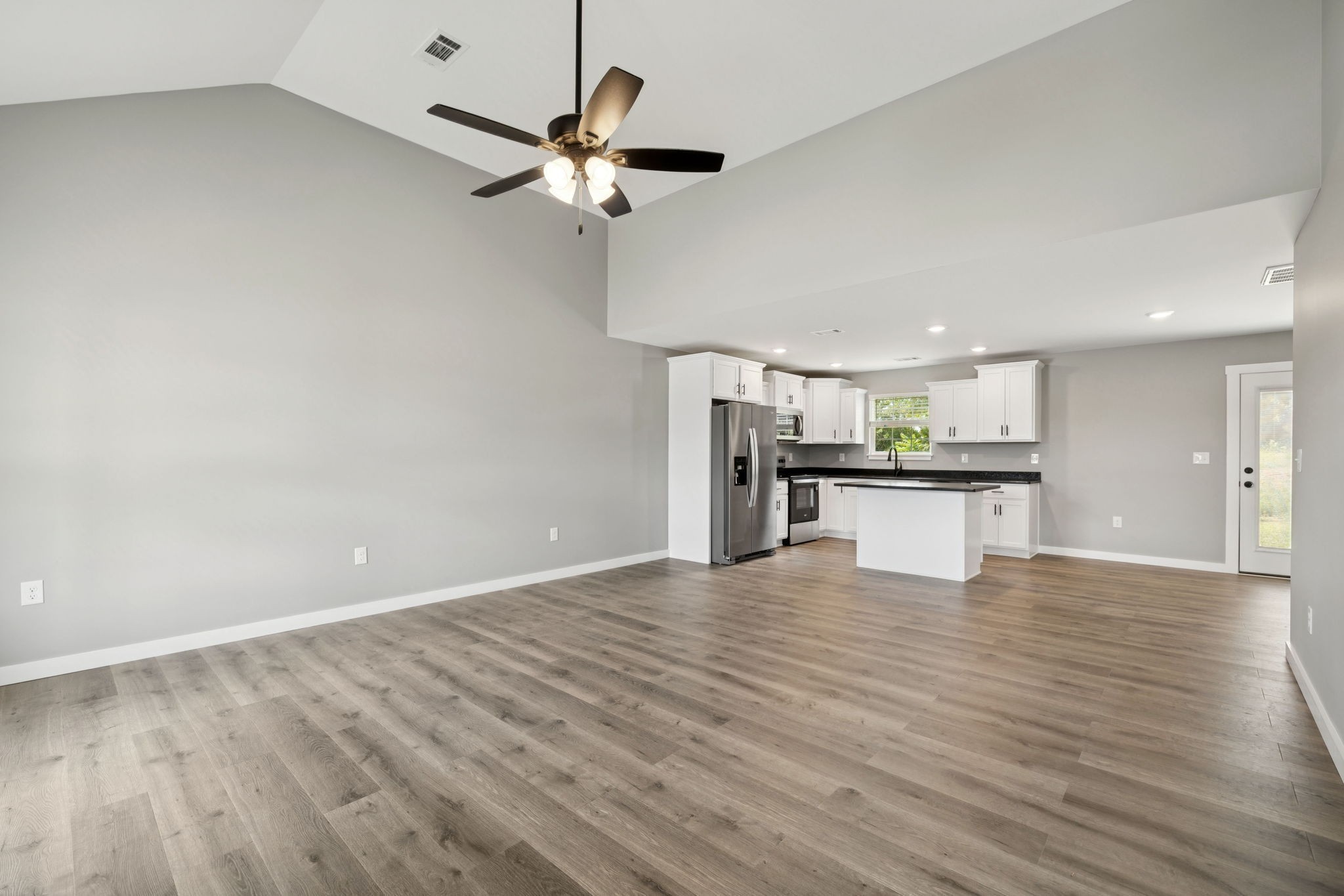 150 Alice Preston Loop Property Photo 6