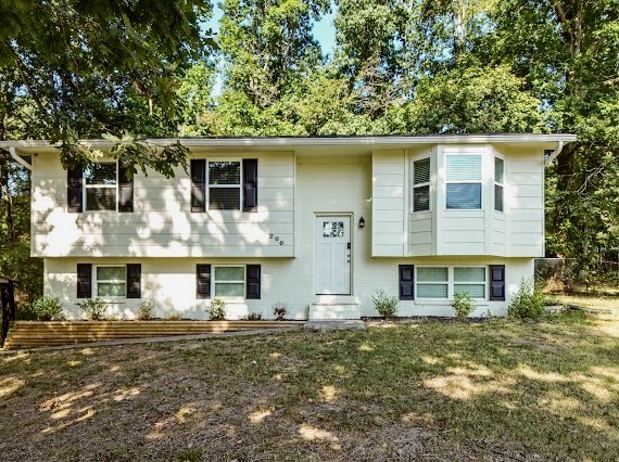 200 Starlet Cir, Ne Property Photo 1
