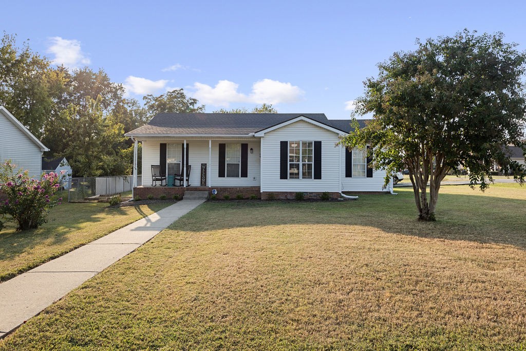 1320 Raden Dr Property Photo 1