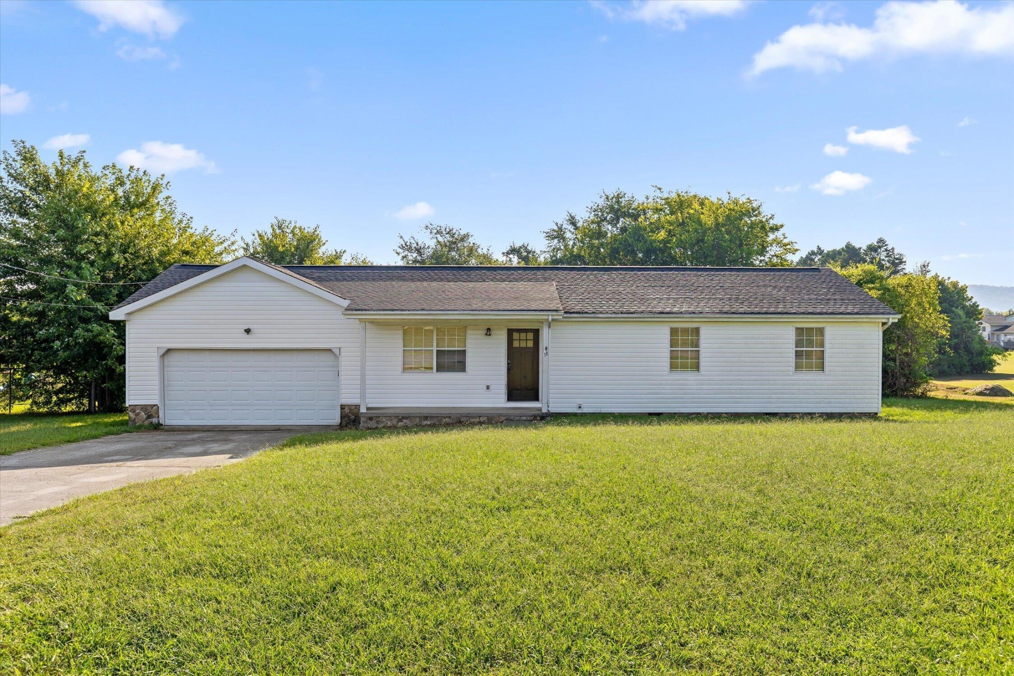 38 Davis Road Property Photo 1